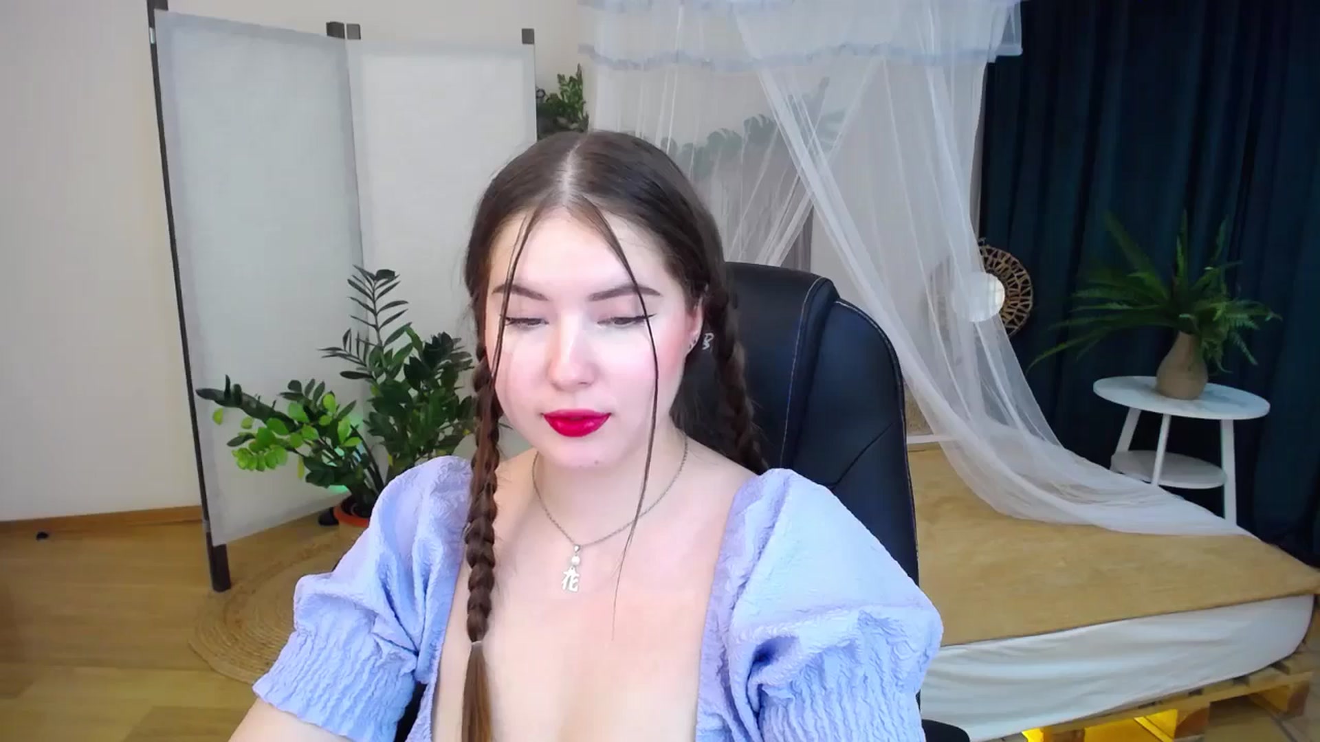 Gallery image thumbnail from AdmireMyEyes's myfreecams stream on, 10/09/2024, 24:47 image 15 of 20