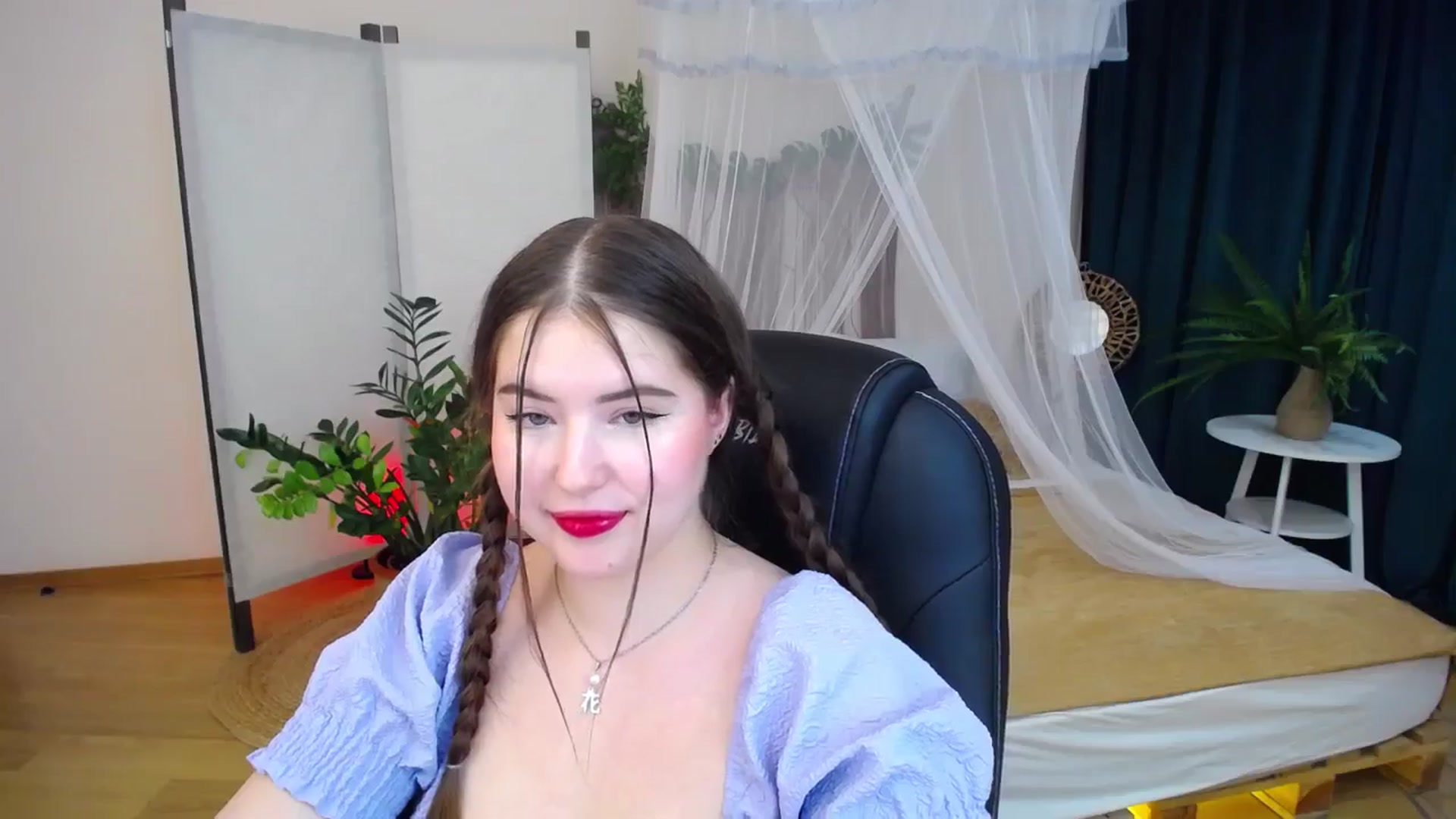 Gallery image thumbnail from AdmireMyEyes's myfreecams stream on, 10/09/2024, 24:47 image 3 of 20