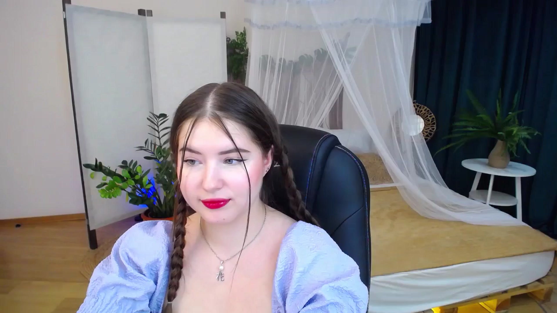 Gallery image thumbnail from AdmireMyEyes's myfreecams stream on, 10/09/2024, 24:47 image 5 of 20