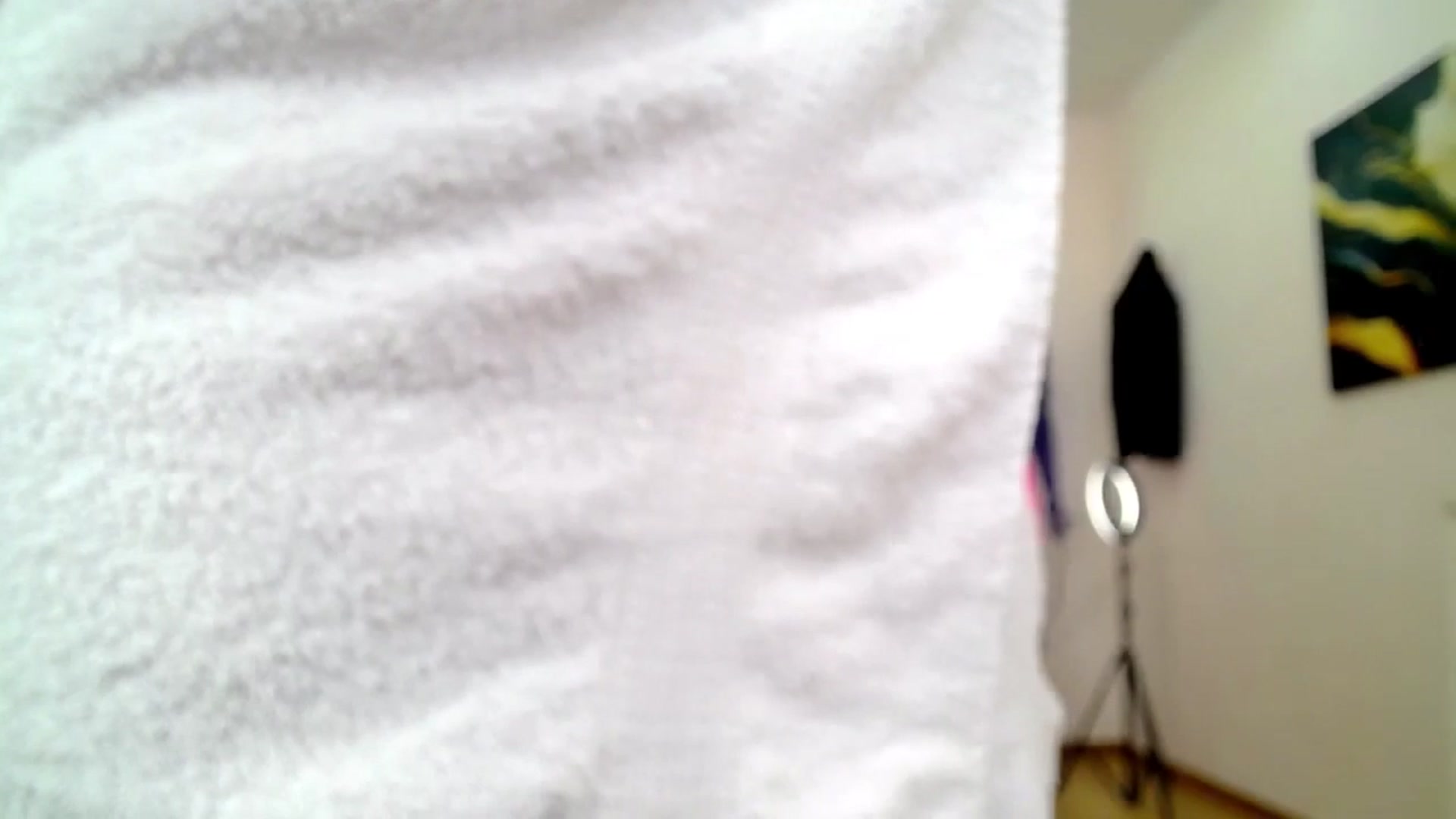 Gallery image thumbnail from AdmireMyEyes's myfreecams stream on, 10/11/2024, 08:31 image 17 of 20