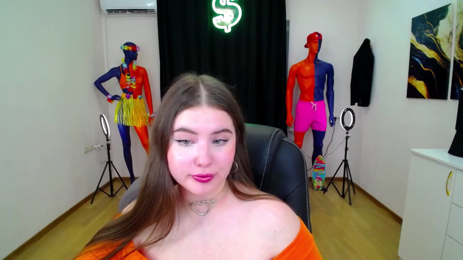 Gallery image thumbnail from AdmireMyEyes's myfreecams stream on, 10/11/2024, 10:23 image 6 of 20