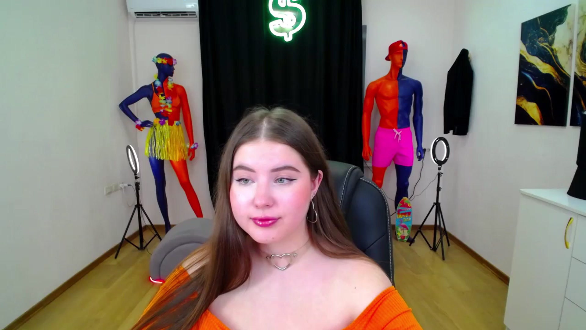 Gallery image thumbnail from AdmireMyEyes's myfreecams stream on, 10/11/2024, 10:23 image 3 of 20