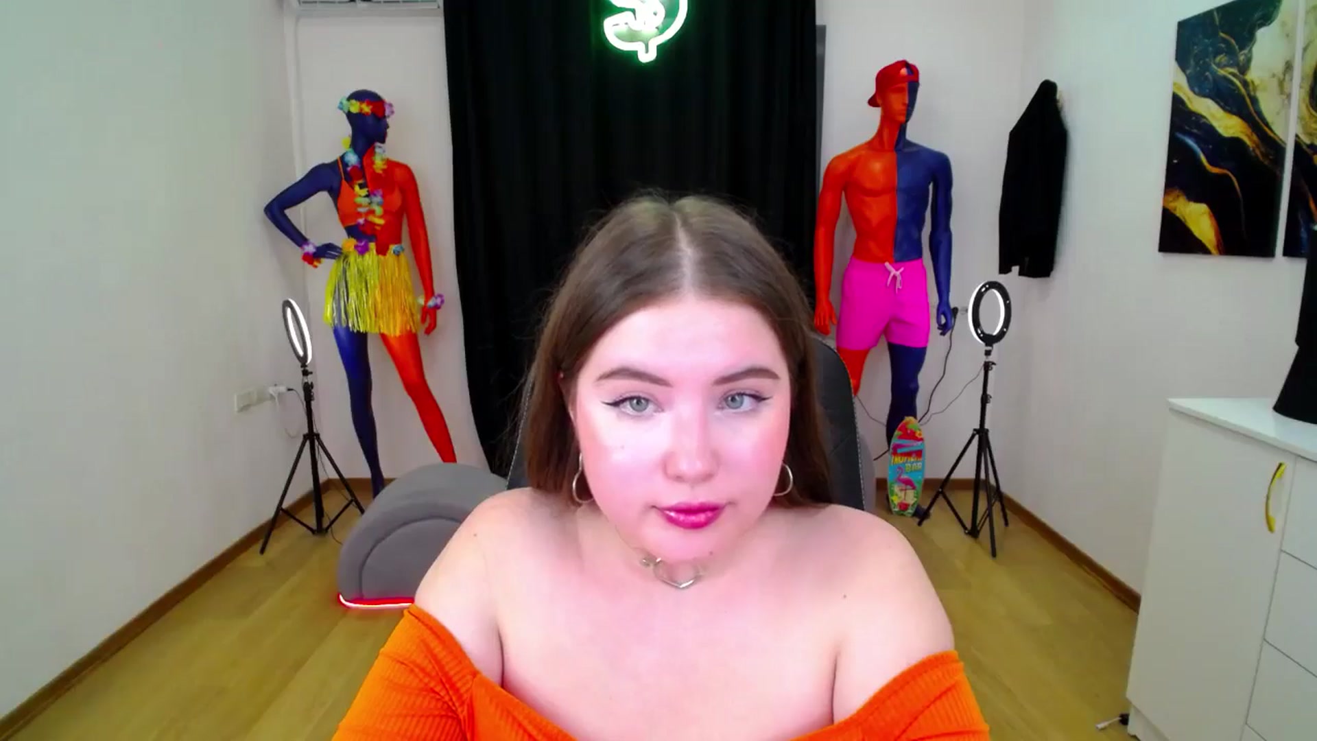 Gallery image thumbnail from AdmireMyEyes's myfreecams stream on, 10/11/2024, 10:57 image 2 of 20