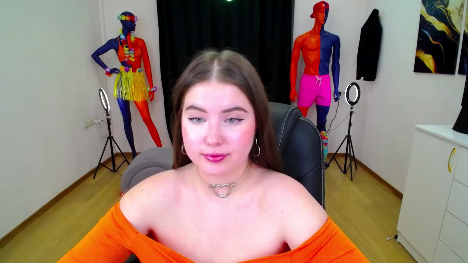 Gallery image thumbnail from AdmireMyEyes's myfreecams stream on, 10/11/2024, 11:42 image 7 of 20