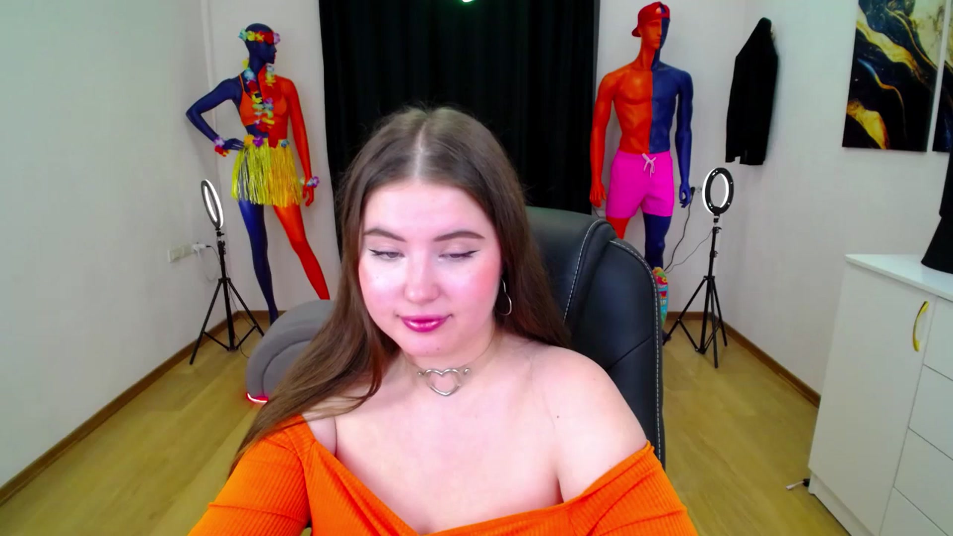 Gallery image thumbnail from AdmireMyEyes's myfreecams stream on, 10/11/2024, 11:42 image 10 of 20