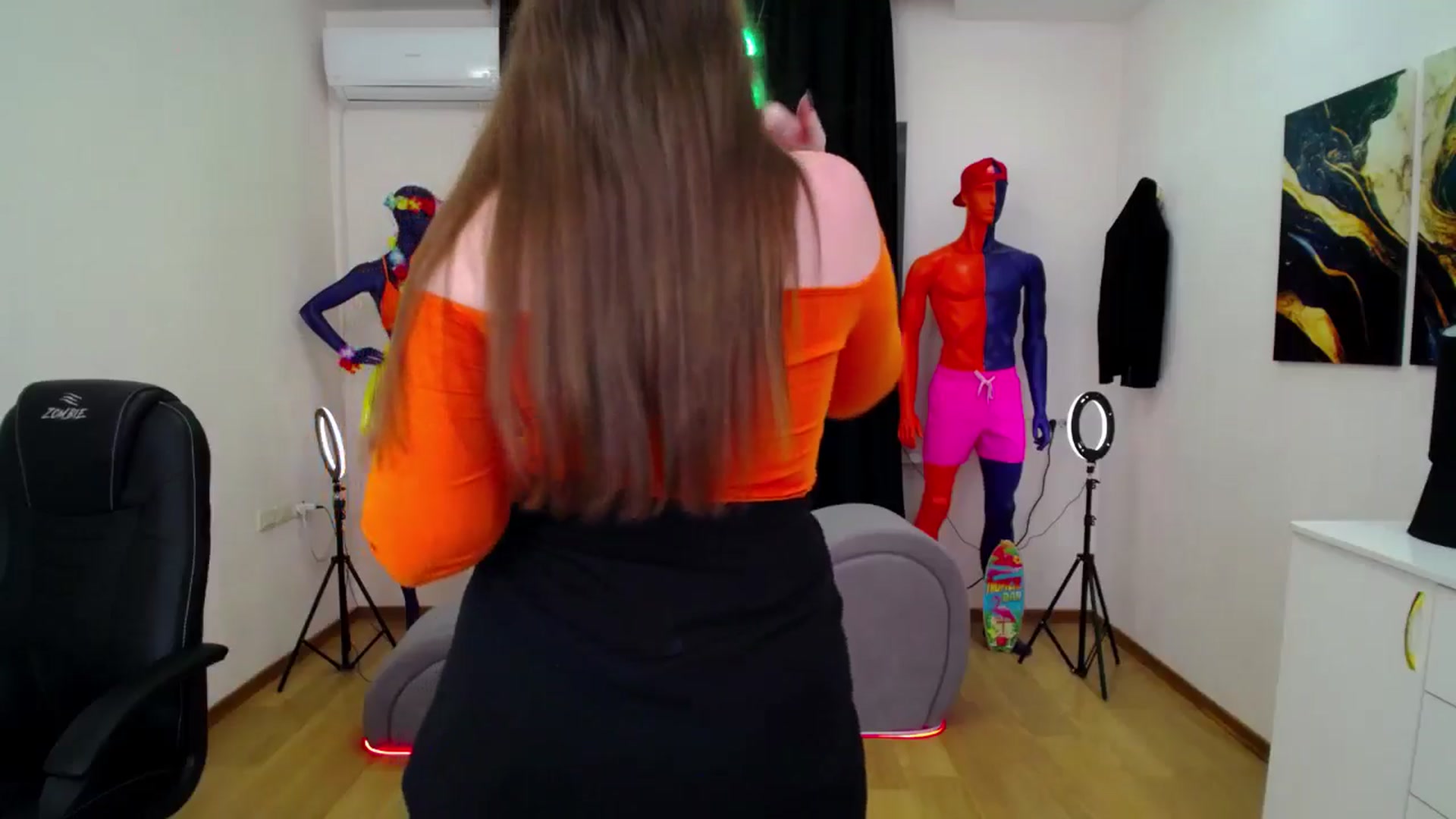 Gallery image thumbnail from AdmireMyEyes's myfreecams stream on, 10/11/2024, 11:42 image 16 of 20