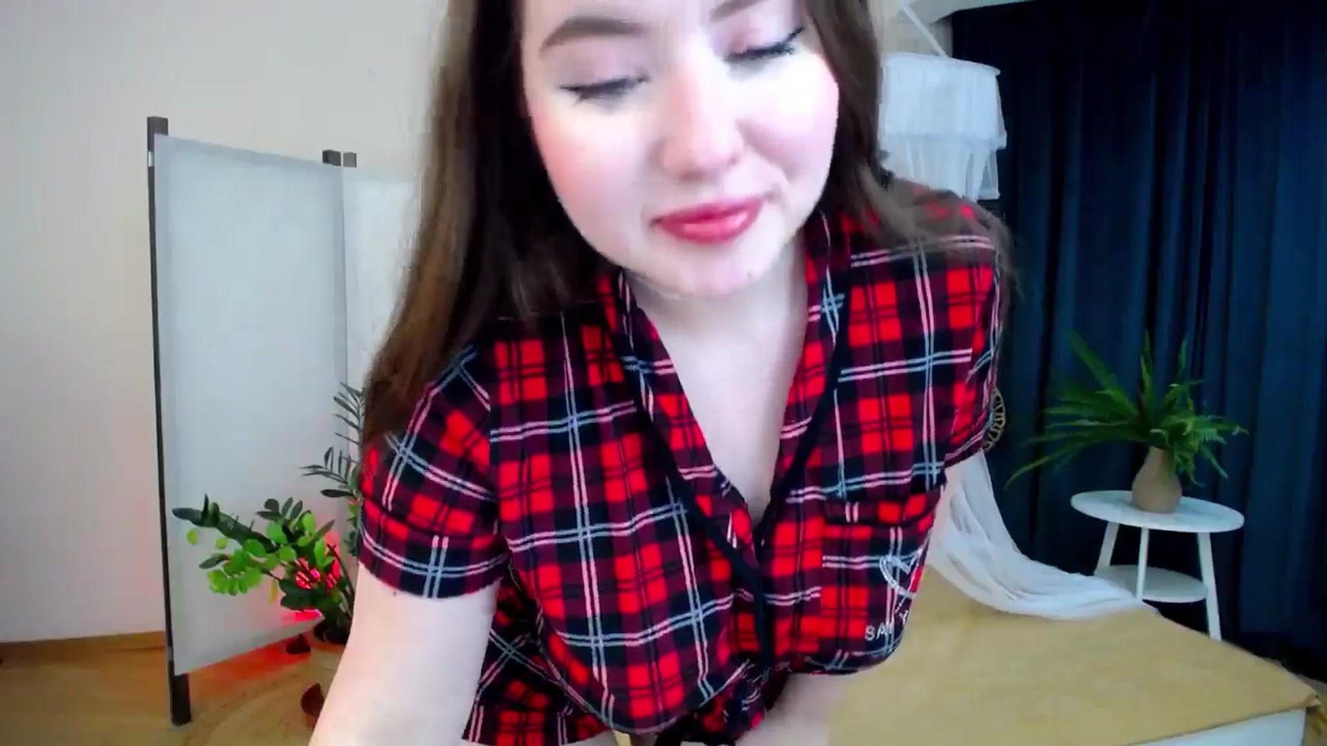 Gallery image thumbnail from AdmireMyEyes's myfreecams stream on, 10/14/2024, 19:46 image 13 of 20
