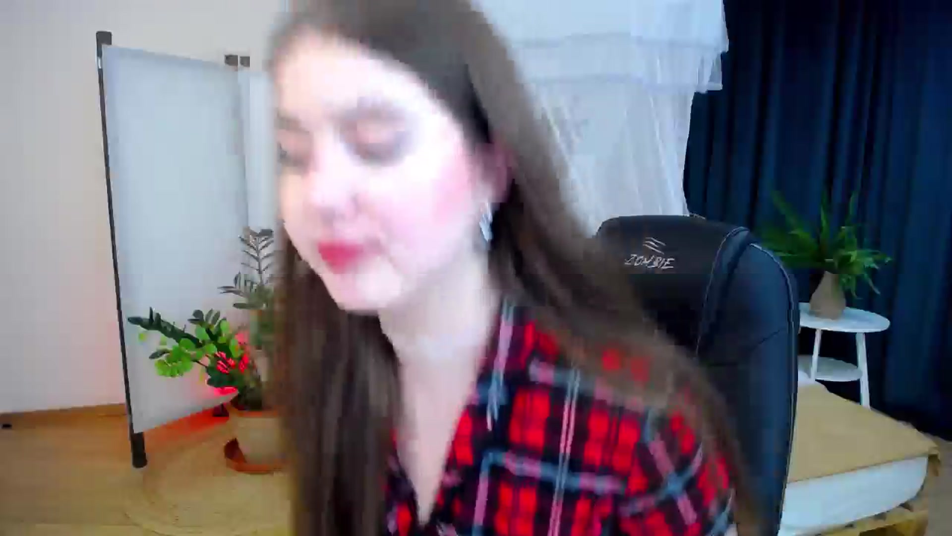Gallery image thumbnail from AdmireMyEyes's myfreecams stream on, 10/14/2024, 20:32 image 7 of 20