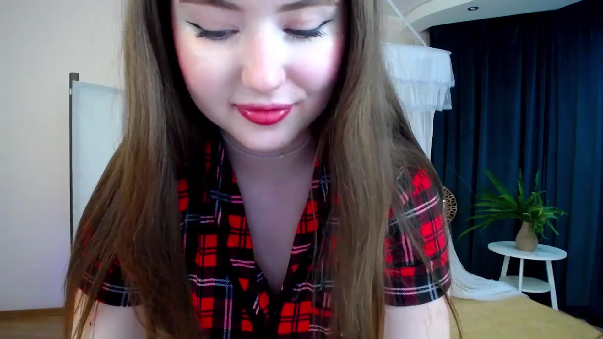 Gallery image thumbnail from AdmireMyEyes's myfreecams stream on, 10/14/2024, 21:17 image 5 of 20