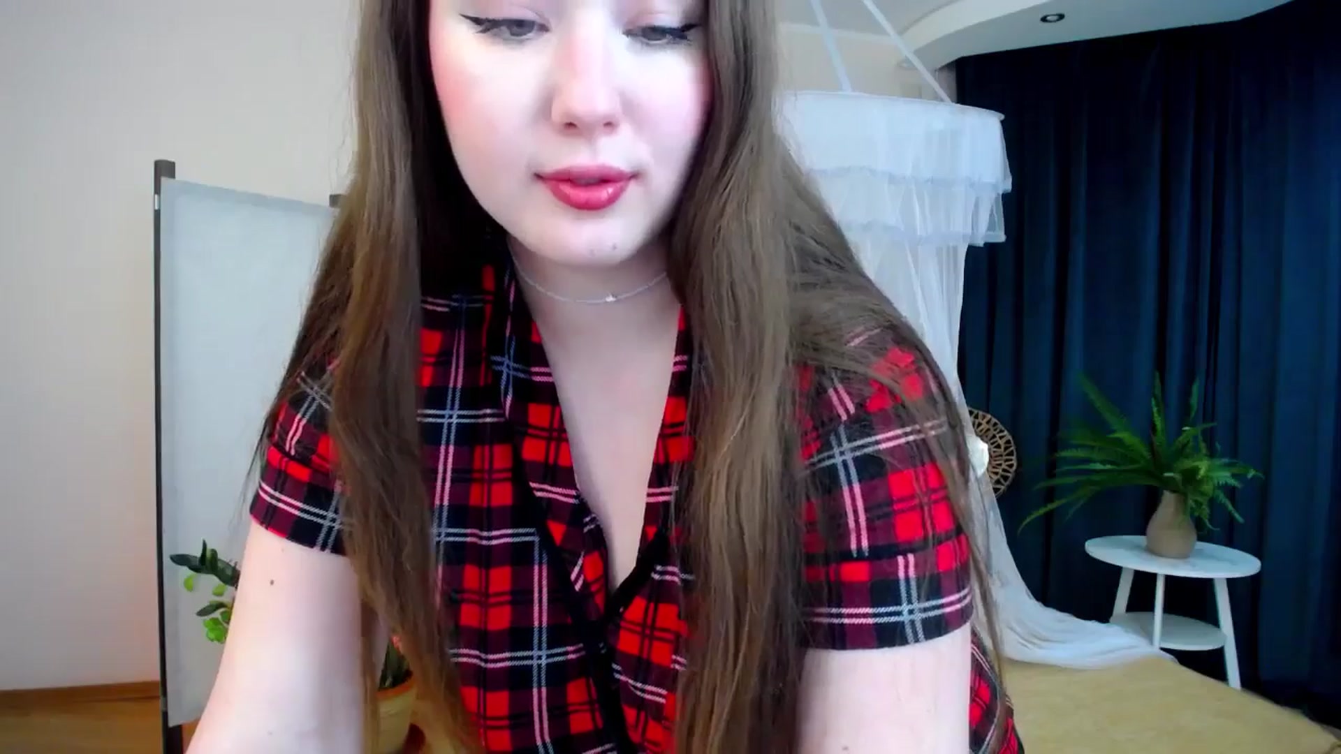 Gallery image thumbnail from AdmireMyEyes's myfreecams stream on, 10/14/2024, 21:17 image 4 of 20