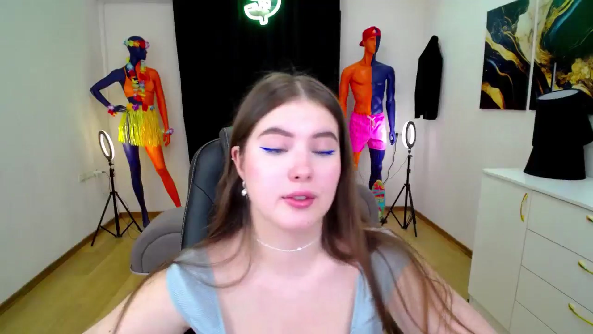 Gallery image thumbnail from AdmireMyEyes's myfreecams stream on, 10/15/2024, 23:44 image 14 of 20
