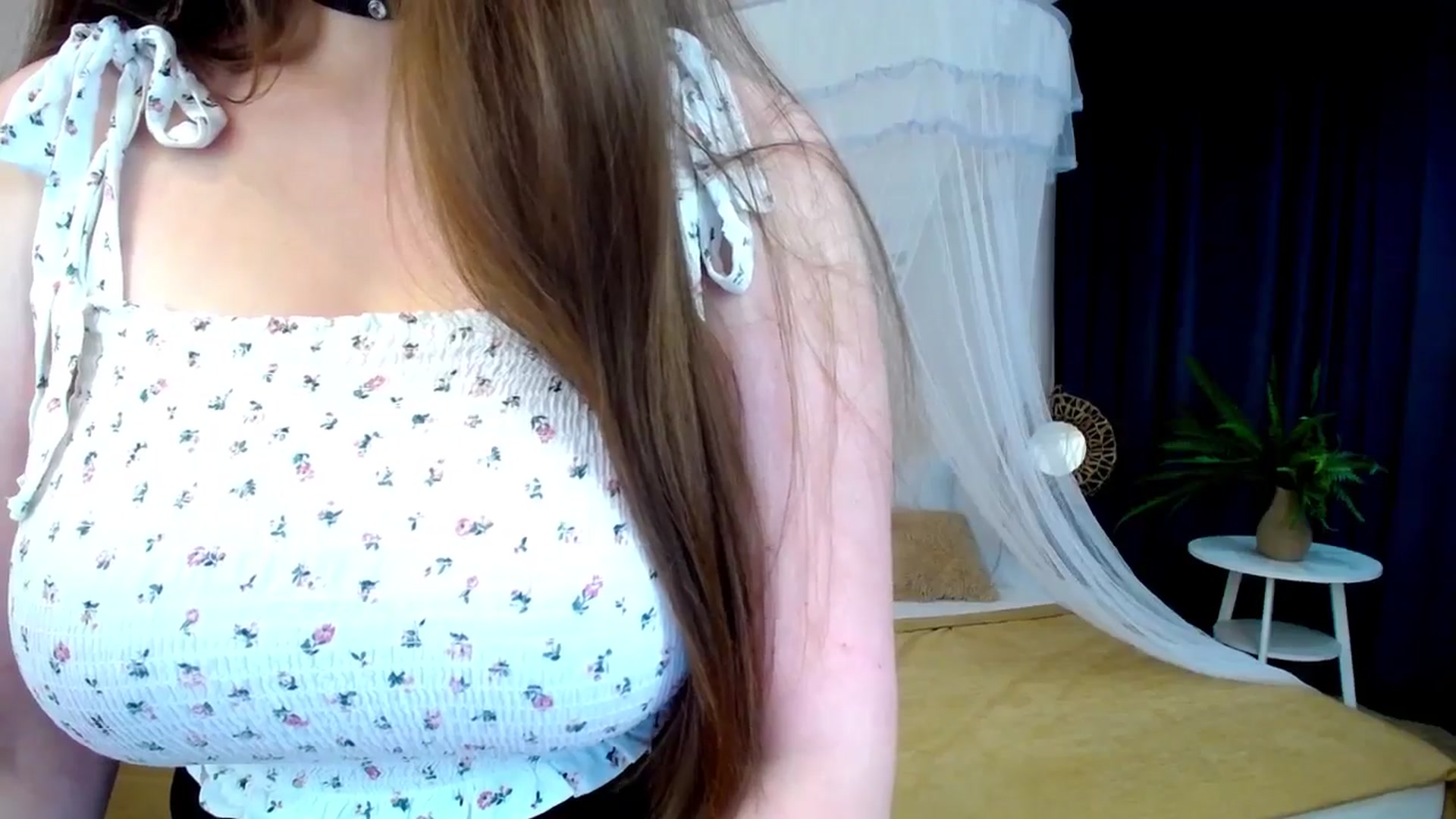Gallery image thumbnail from AdmireMyEyes's myfreecams stream on, 10/20/2024, 09:09 image 20 of 20