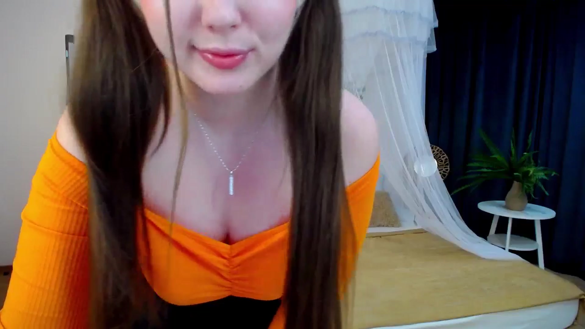 Gallery image thumbnail from AdmireMyEyes's myfreecams stream on, 10/21/2024, 07:47 image 16 of 20
