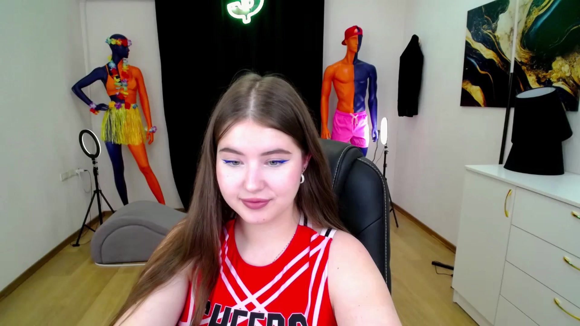 Gallery image thumbnail from AdmireMyEyes's myfreecams stream on, 10/22/2024, 07:27 image 10 of 20