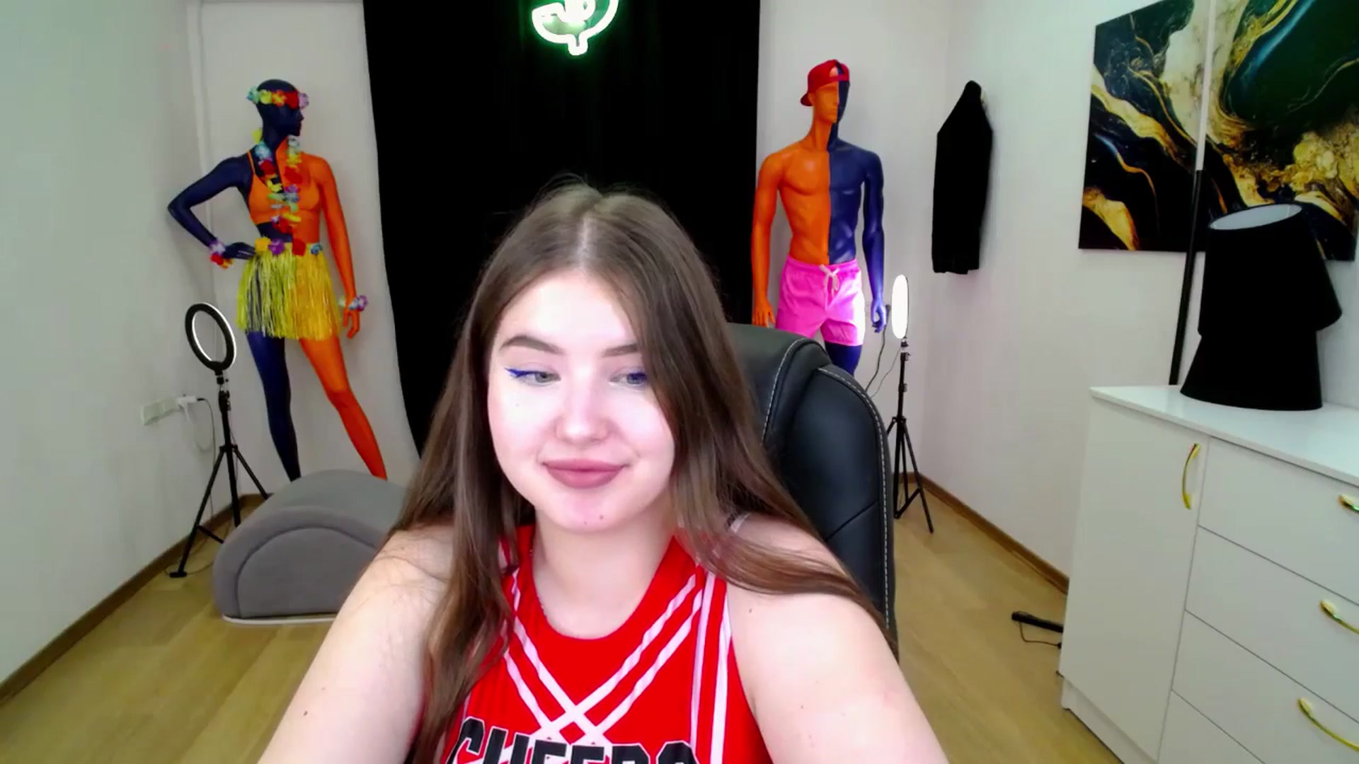 Gallery image thumbnail from AdmireMyEyes's myfreecams stream on, 10/22/2024, 07:27 image 7 of 20