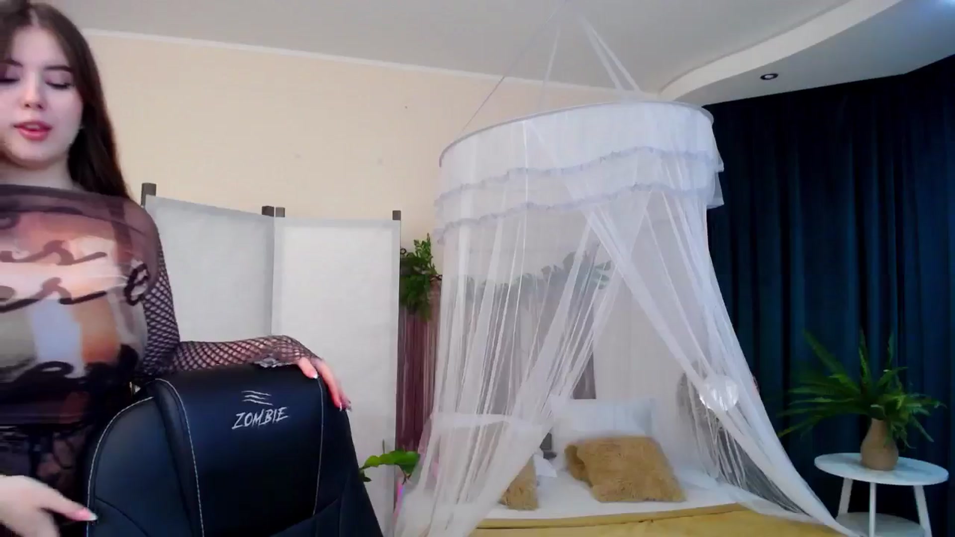 Gallery image thumbnail from AdmireMyEyes's myfreecams stream on, 10/23/2024, 23:47 image 18 of 20
