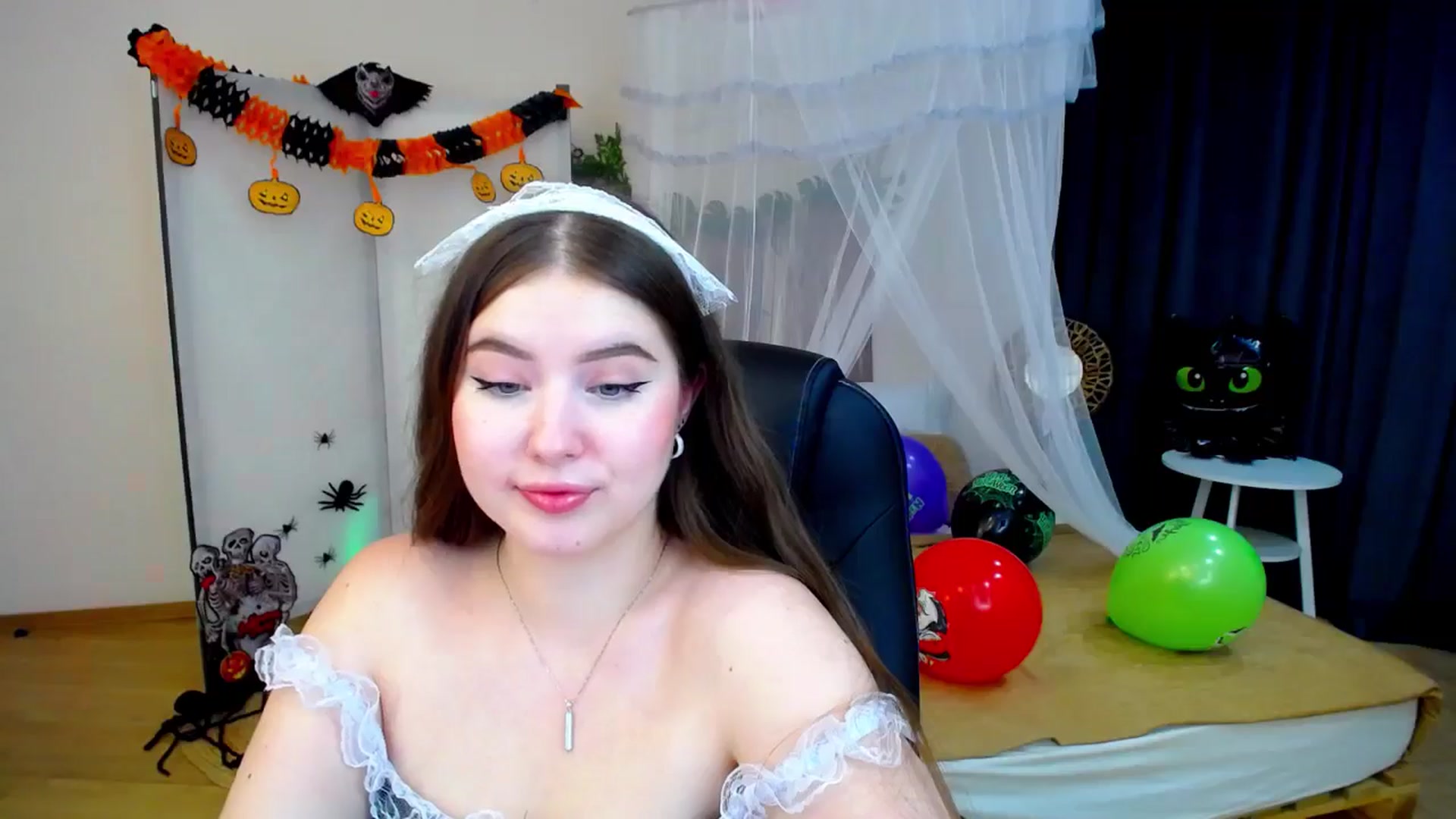 Gallery image thumbnail from AdmireMyEyes's myfreecams stream on, 10/25/2024, 21:38 image 20 of 20
