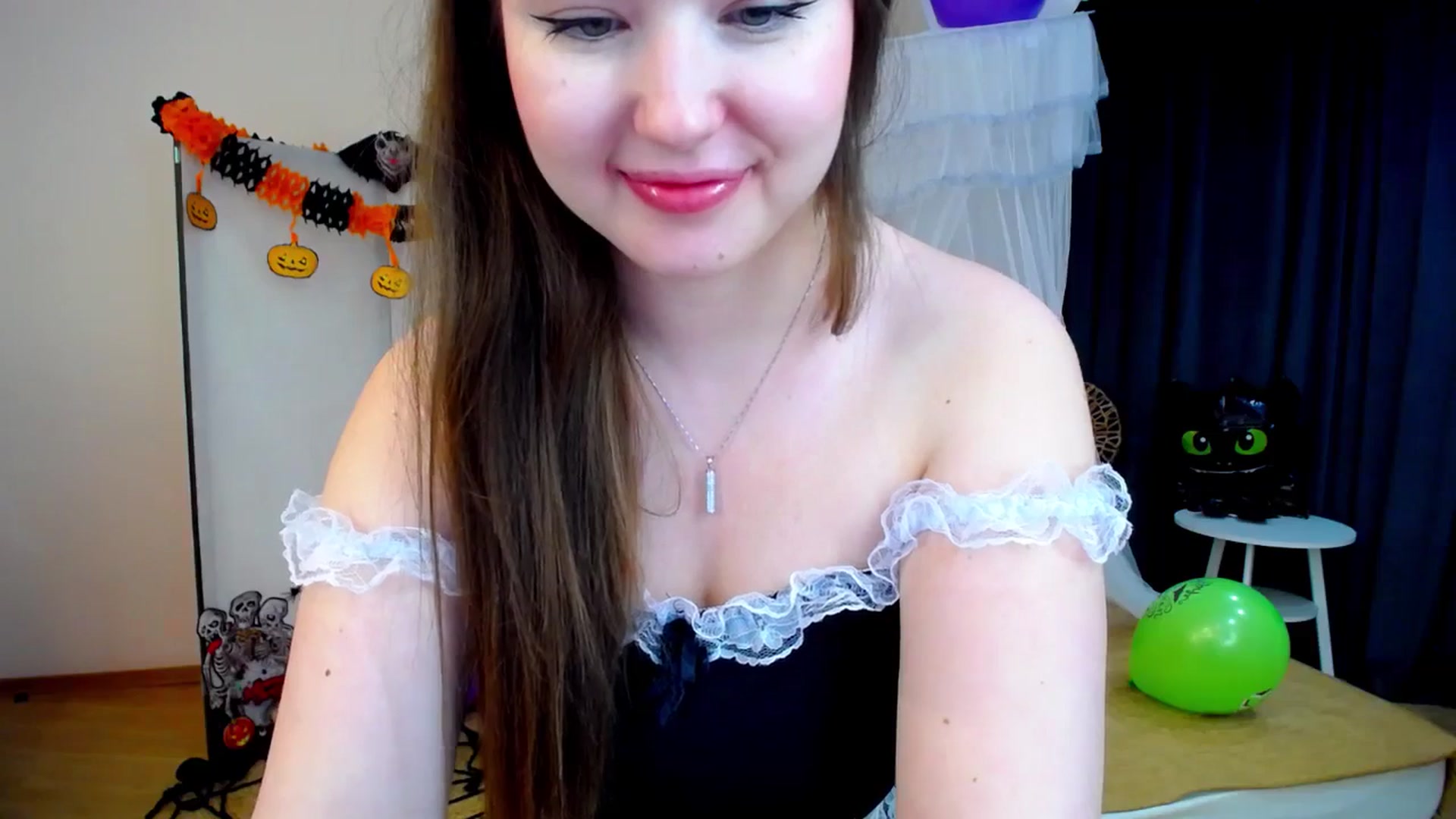 Gallery image thumbnail from AdmireMyEyes's myfreecams stream on, 10/25/2024, 22:58 image 14 of 20