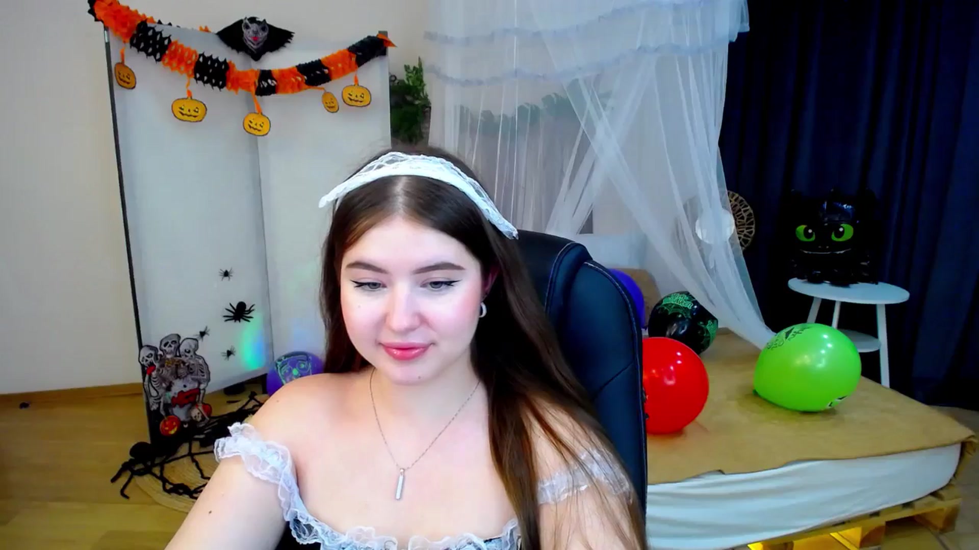 Gallery image thumbnail from AdmireMyEyes's myfreecams stream on, 10/25/2024, 22:58 image 2 of 20