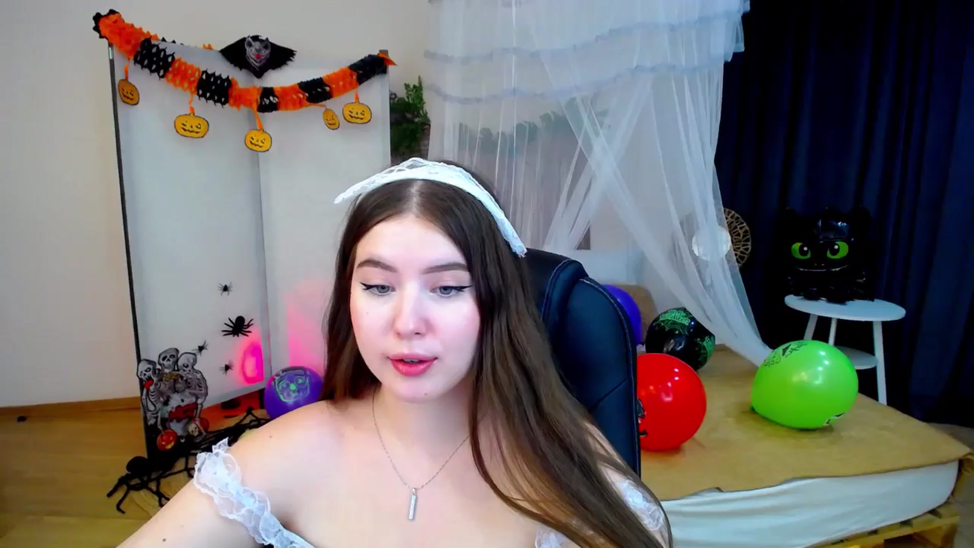 Gallery image thumbnail from AdmireMyEyes's myfreecams stream on, 10/25/2024, 23:20 image 14 of 20