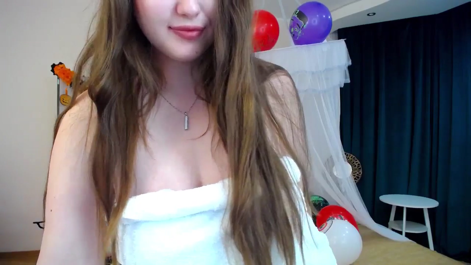 Gallery image thumbnail from AdmireMyEyes's myfreecams stream on, 10/28/2024, 07:29 image 13 of 20