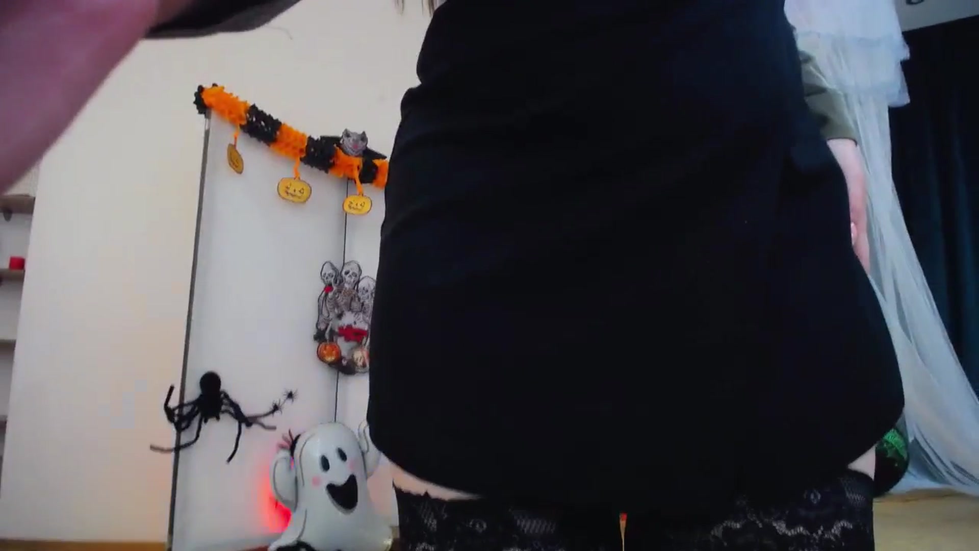 Gallery image thumbnail from AdmireMyEyes's myfreecams stream on, 10/29/2024, 07:48 image 7 of 20