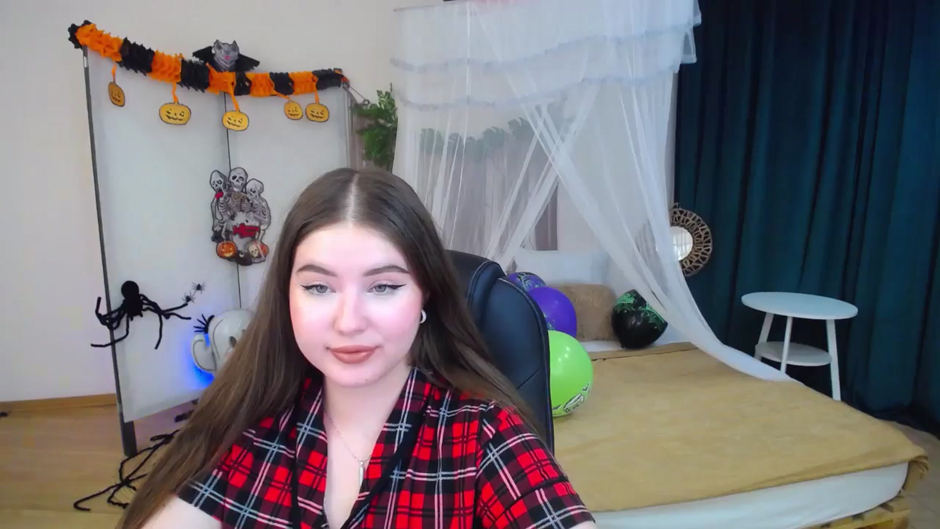 Gallery image thumbnail from AdmireMyEyes's myfreecams stream on, 10/29/2024, 08:54 image 2 of 20