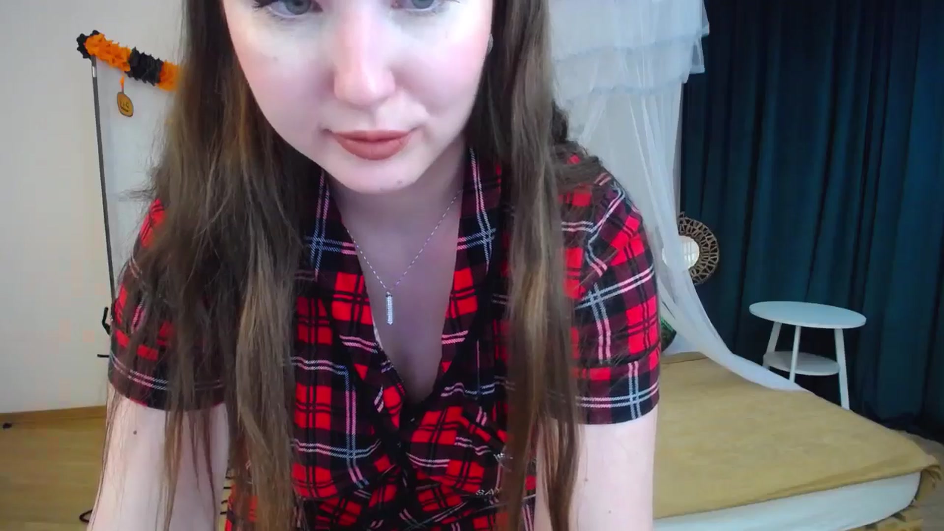 Gallery image thumbnail from AdmireMyEyes's myfreecams stream on, 10/29/2024, 08:54 image 12 of 20