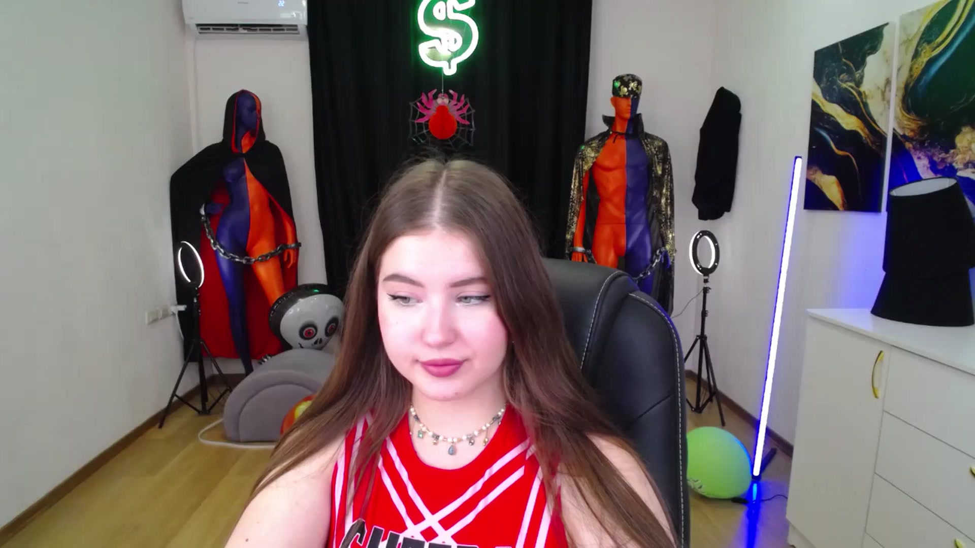 Gallery image thumbnail from AdmireMyEyes's myfreecams stream on, 10/30/2024, 09:43 image 11 of 20
