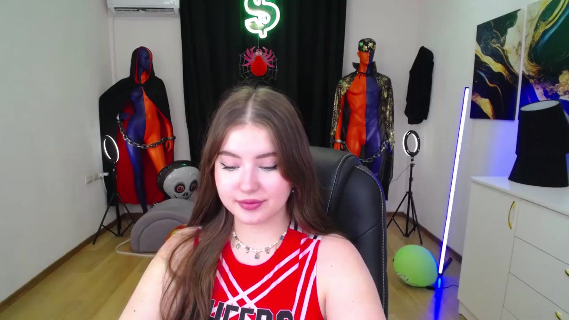 Gallery image thumbnail from AdmireMyEyes's myfreecams stream on, 10/30/2024, 09:43 image 4 of 20