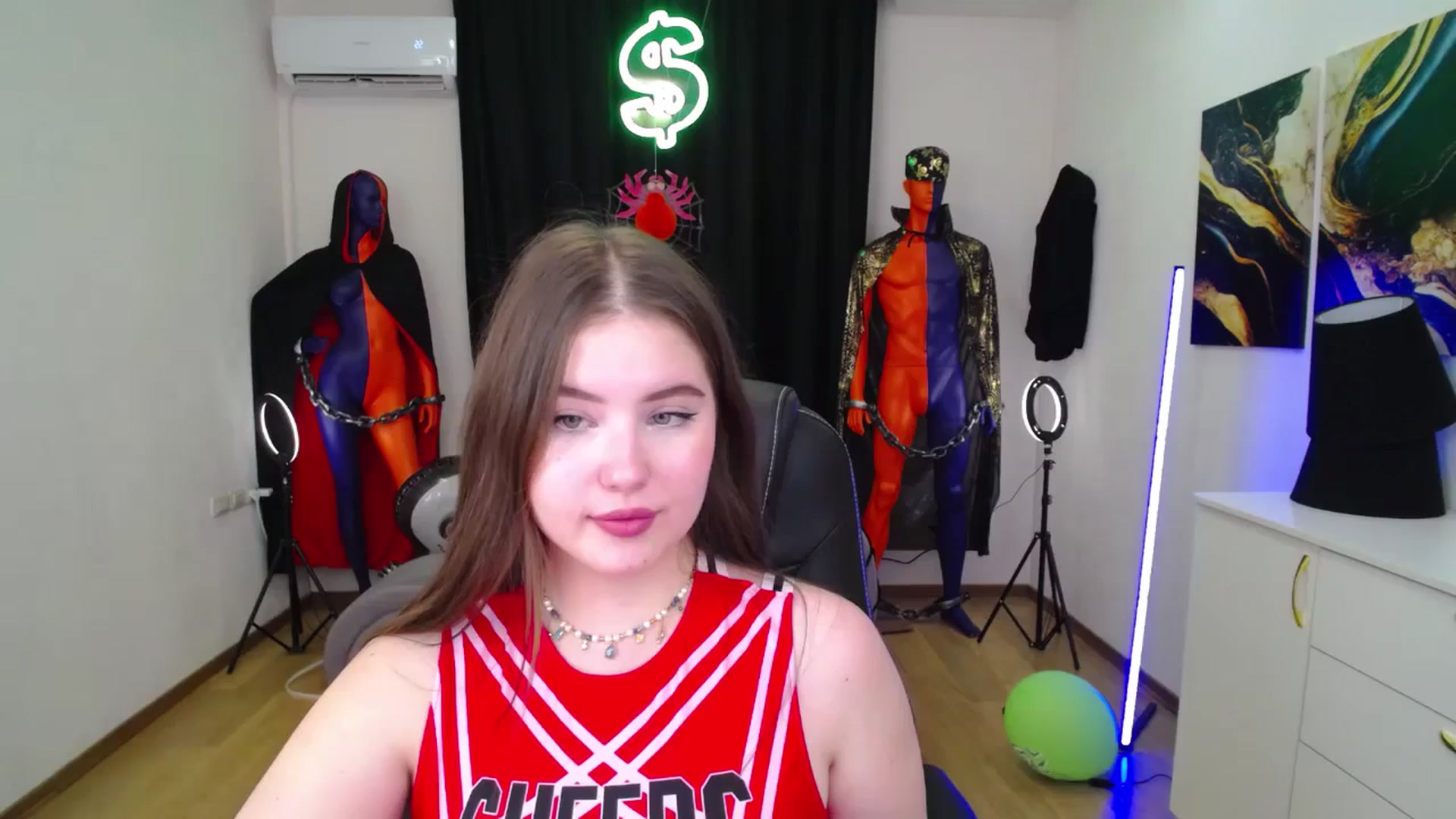 Gallery image thumbnail from AdmireMyEyes's myfreecams stream on, 10/30/2024, 09:43 image 17 of 20