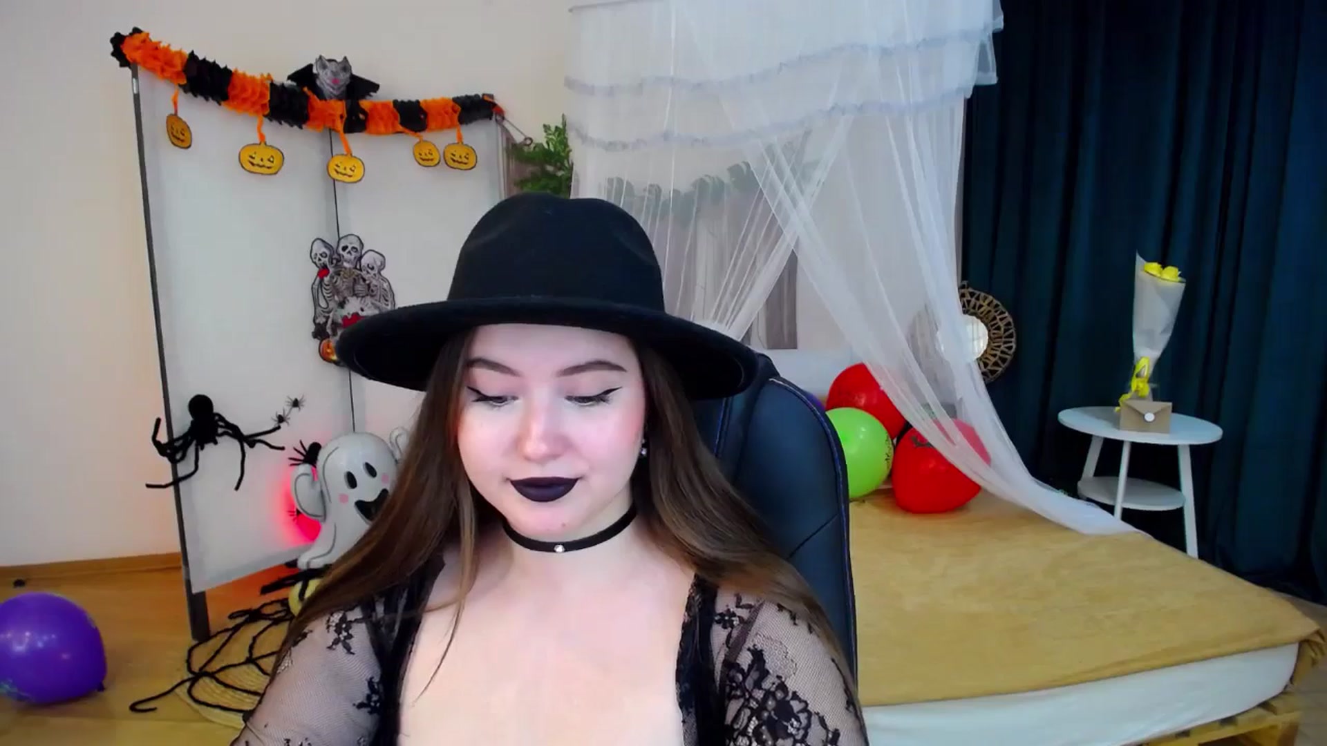 Gallery image thumbnail from AdmireMyEyes's myfreecams stream on, 10/31/2024, 08:59 image 18 of 20