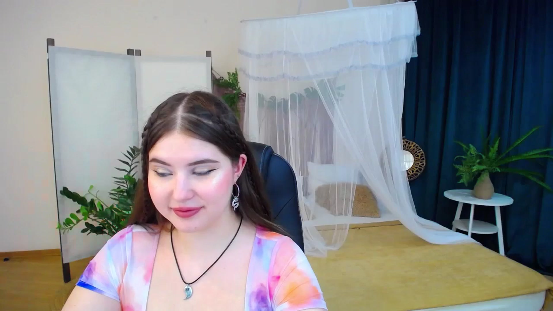 Gallery image thumbnail from AdmireMyEyes's myfreecams stream on, 11/07/2024, 19:49 image 18 of 20