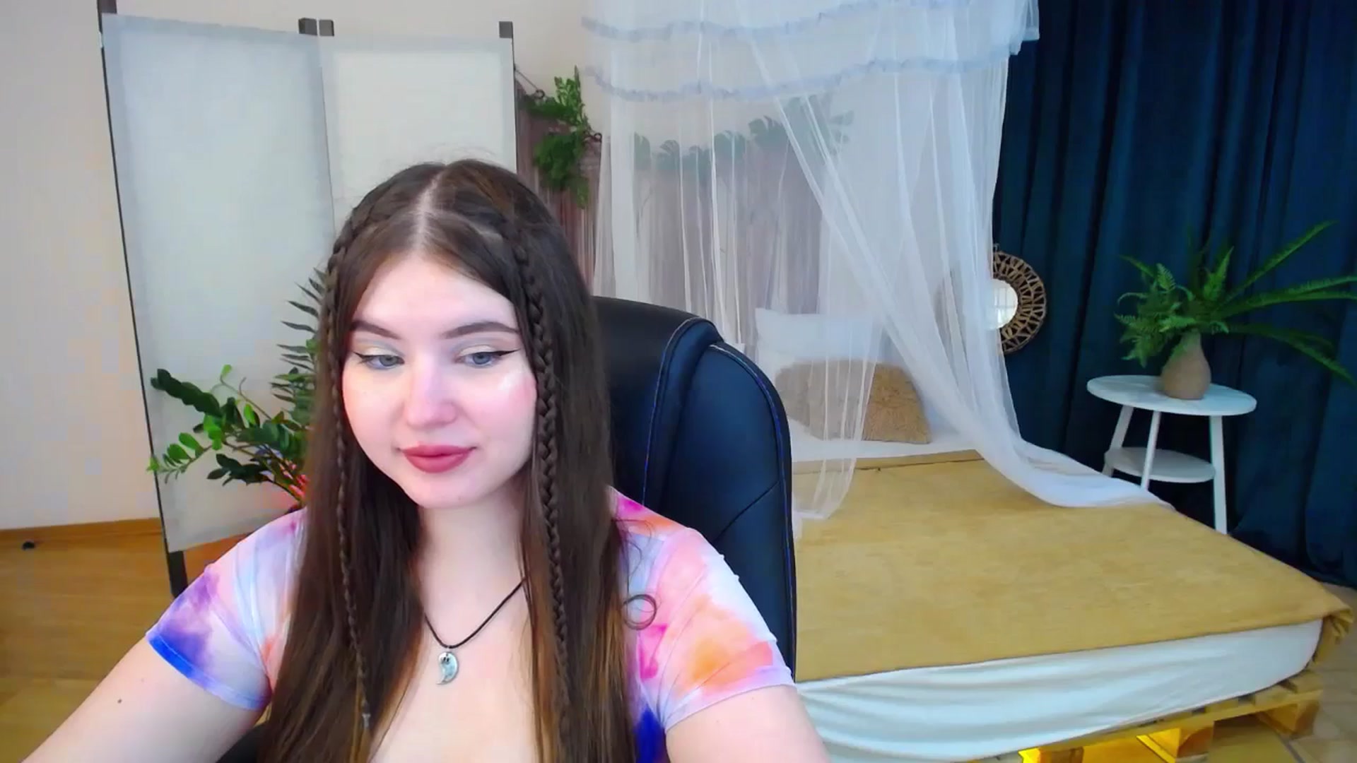 Gallery image thumbnail from AdmireMyEyes's myfreecams stream on, 11/07/2024, 19:49 image 9 of 20