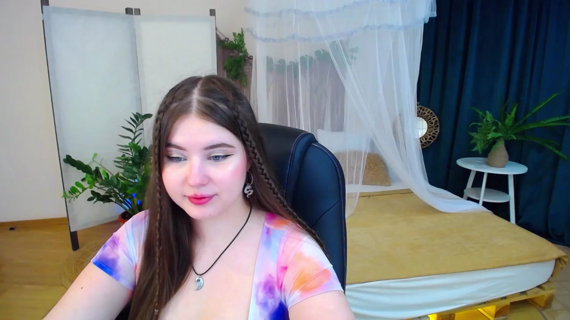 Gallery image thumbnail from AdmireMyEyes's myfreecams stream on, 11/07/2024, 19:49 image 5 of 20