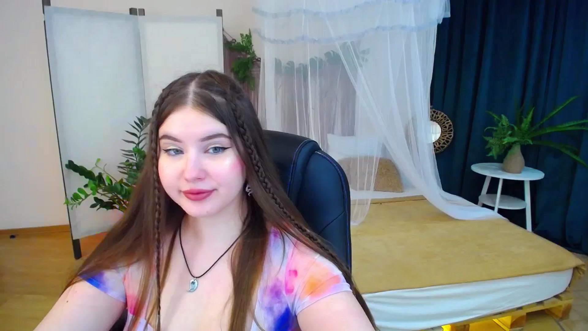 Gallery image thumbnail from AdmireMyEyes's myfreecams stream on, 11/07/2024, 19:49 image 11 of 20