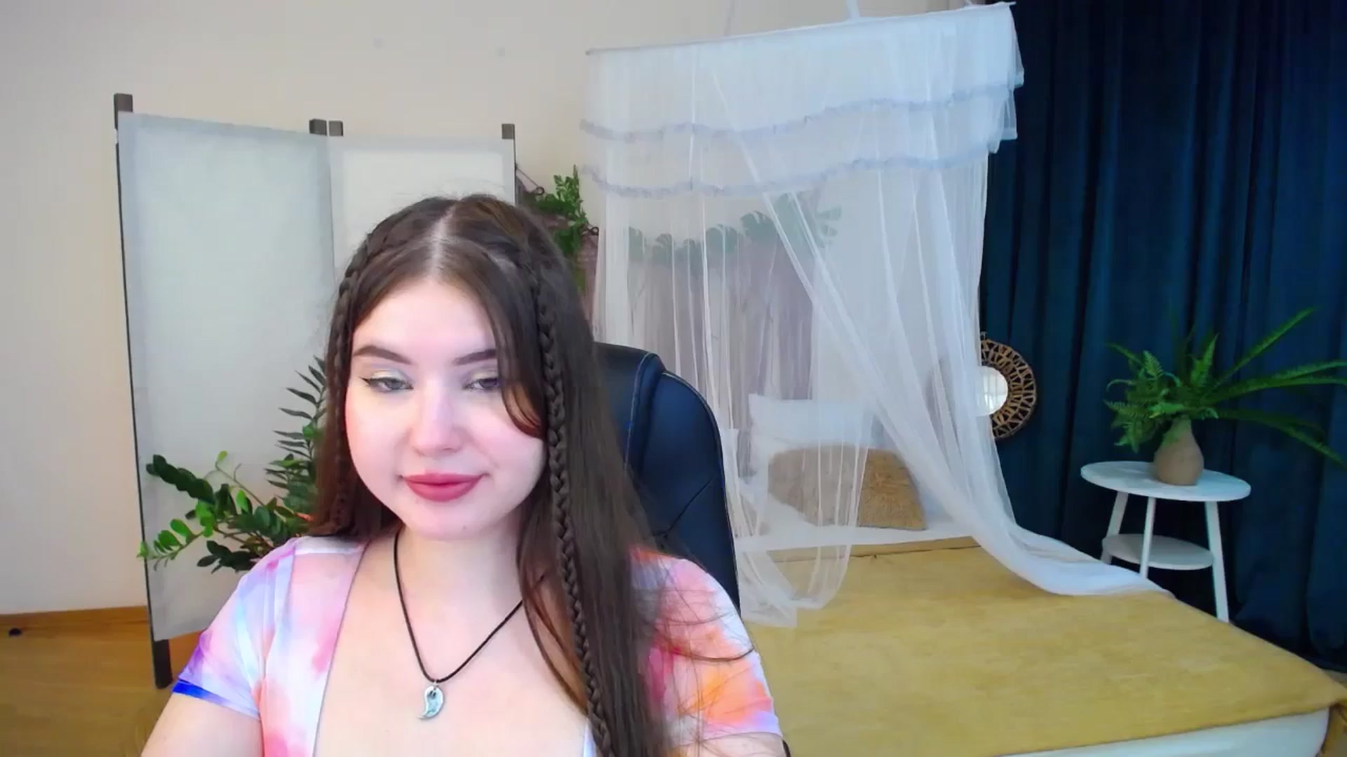 Gallery image thumbnail from AdmireMyEyes's myfreecams stream on, 11/07/2024, 19:49 image 17 of 20