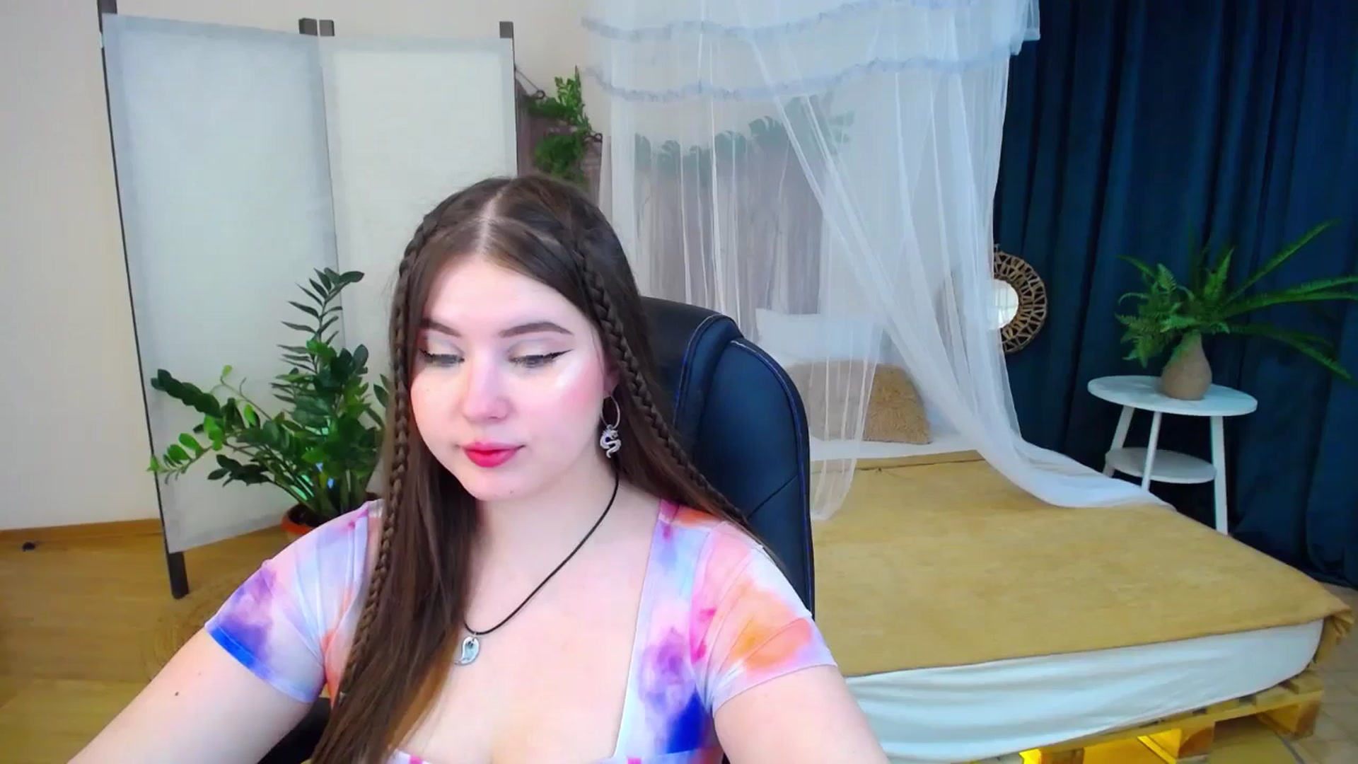 Gallery image thumbnail from AdmireMyEyes's myfreecams stream on, 11/07/2024, 19:49 image 2 of 20