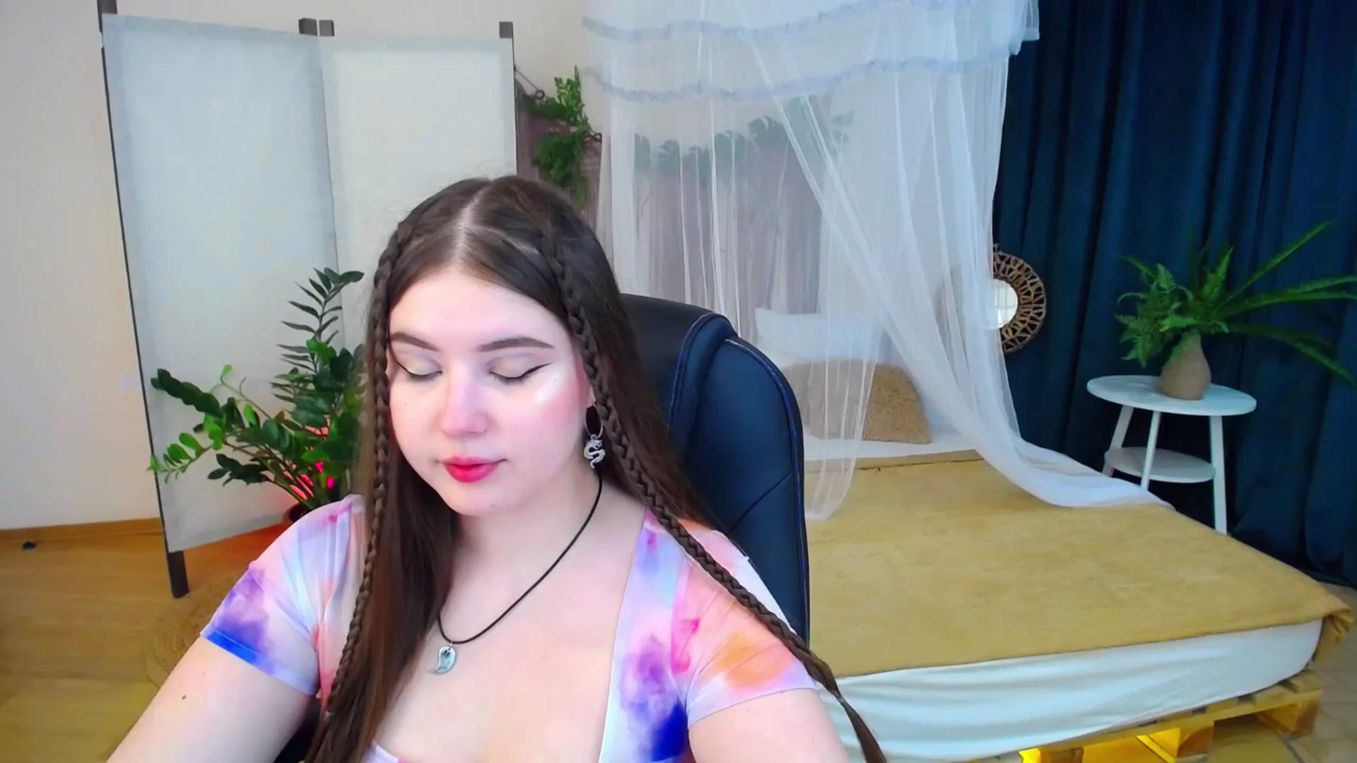 Gallery image thumbnail from AdmireMyEyes's myfreecams stream on, 11/07/2024, 19:49 image 1 of 20