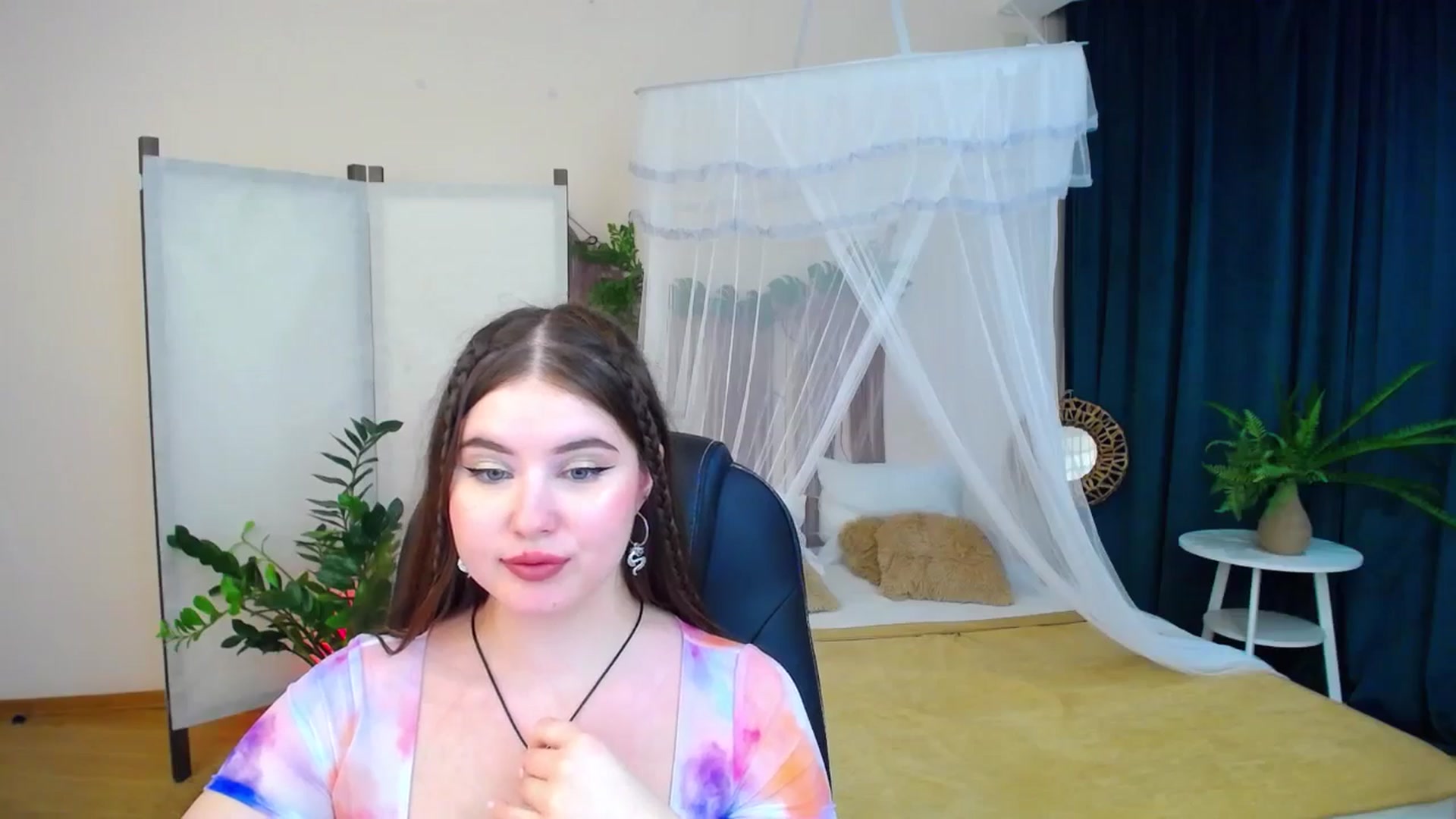 Gallery image thumbnail from AdmireMyEyes's myfreecams stream on, 11/08/2024, 24:58 image 6 of 20
