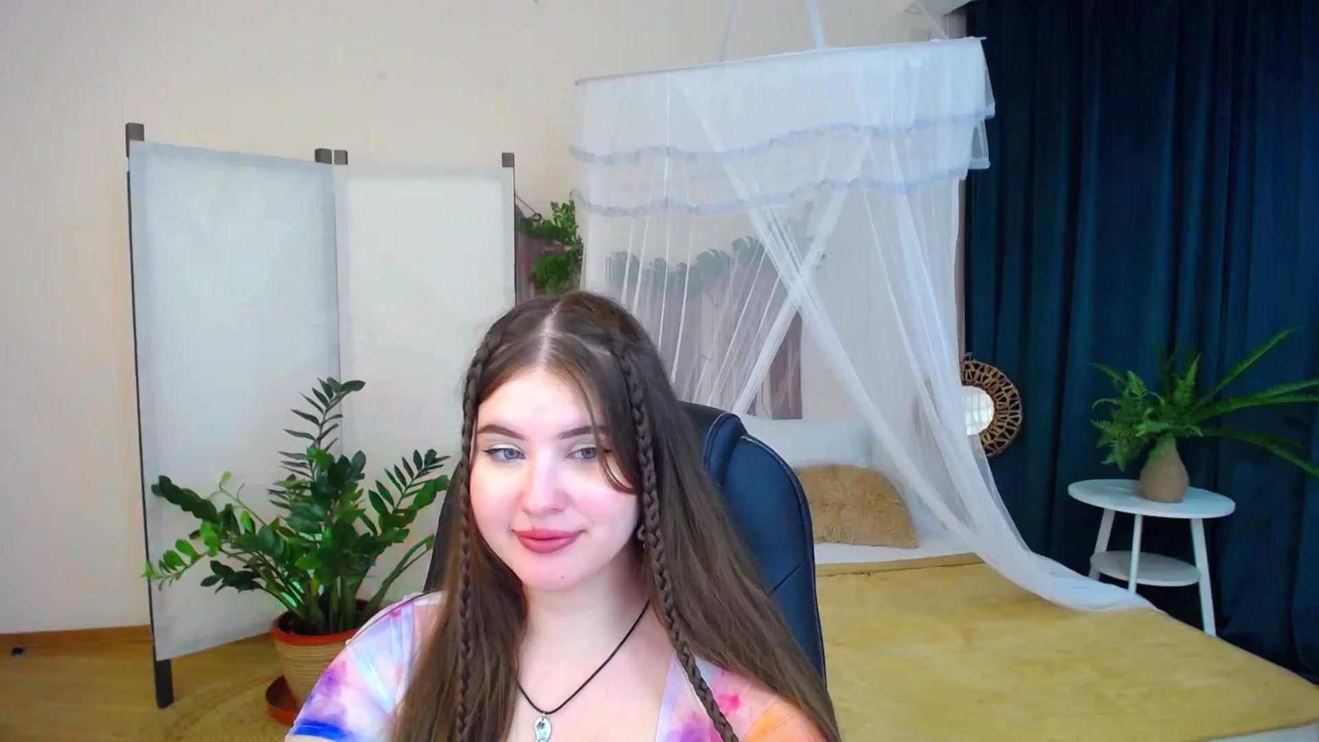Gallery image thumbnail from AdmireMyEyes's myfreecams stream on, 11/08/2024, 24:58 image 13 of 20