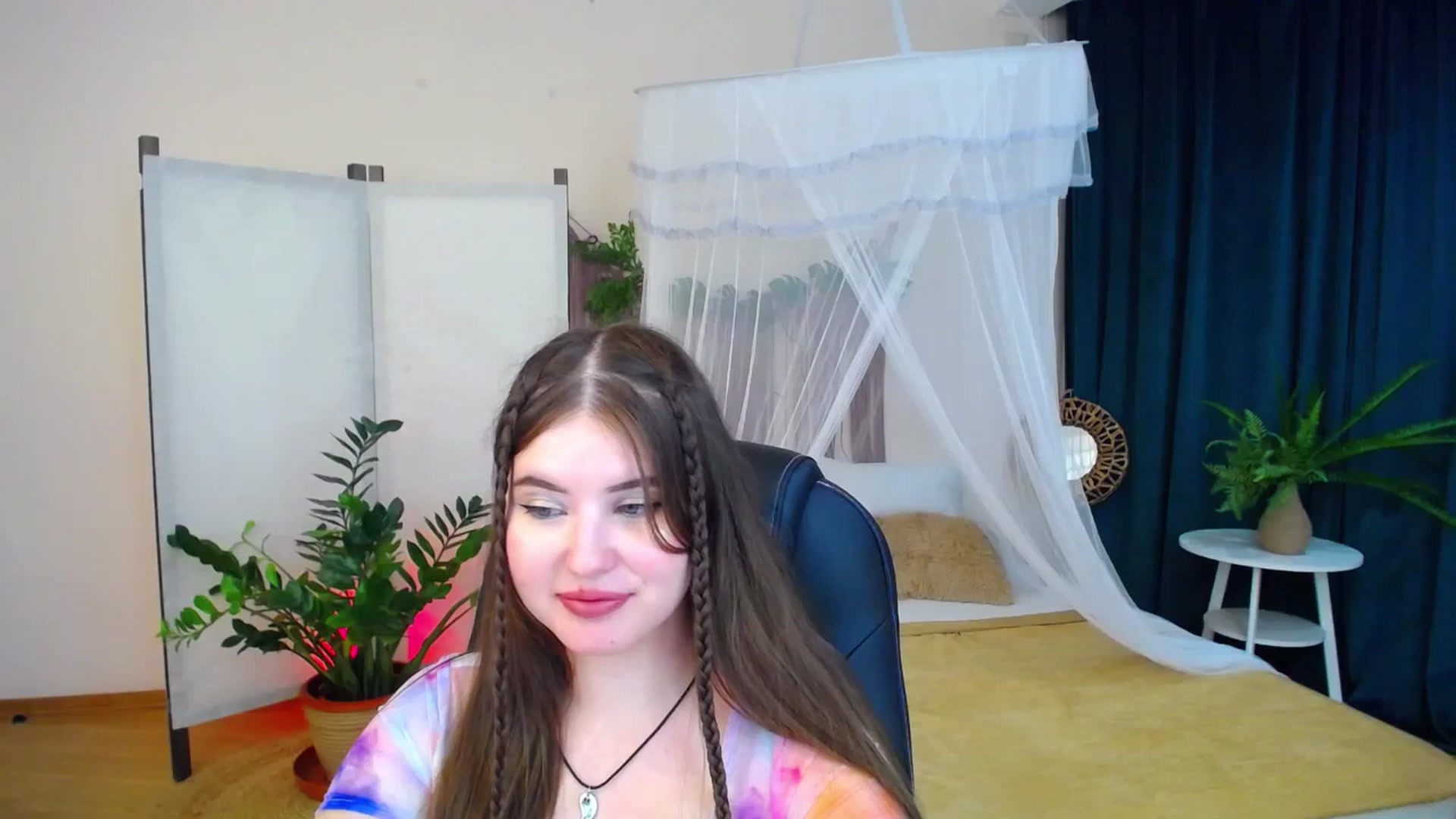Gallery image thumbnail from AdmireMyEyes's myfreecams stream on, 11/08/2024, 24:58 image 14 of 20