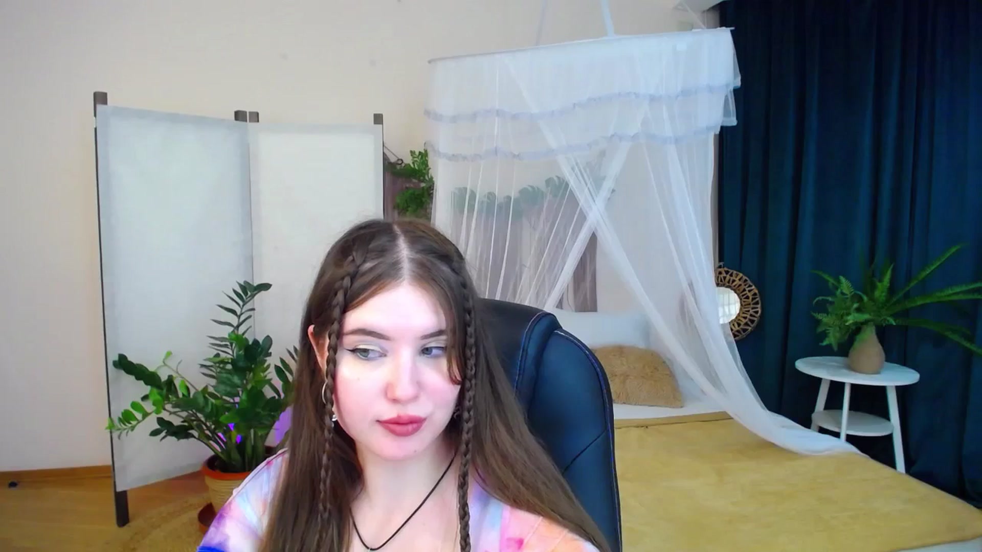 Gallery image thumbnail from AdmireMyEyes's myfreecams stream on, 11/08/2024, 24:58 image 15 of 20