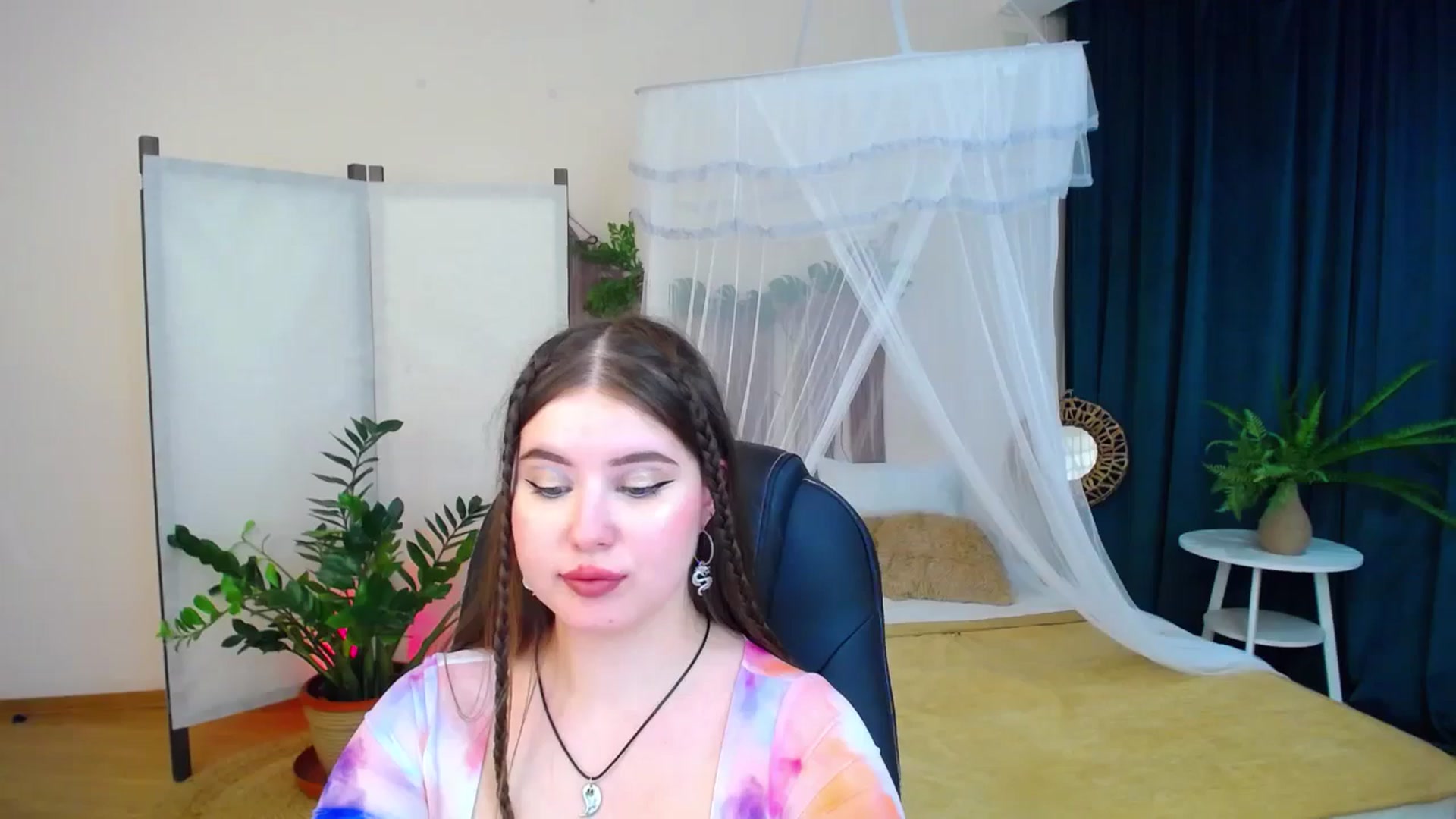 Gallery image thumbnail from AdmireMyEyes's myfreecams stream on, 11/08/2024, 24:58 image 8 of 20