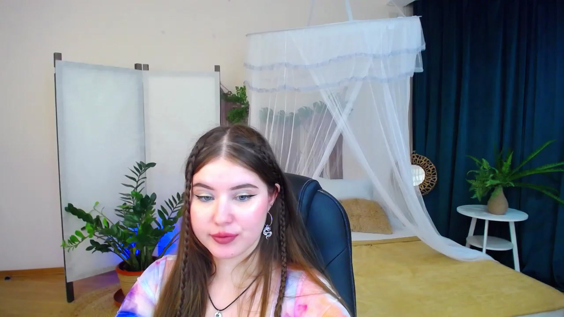 Gallery image thumbnail from AdmireMyEyes's myfreecams stream on, 11/08/2024, 24:58 image 19 of 20