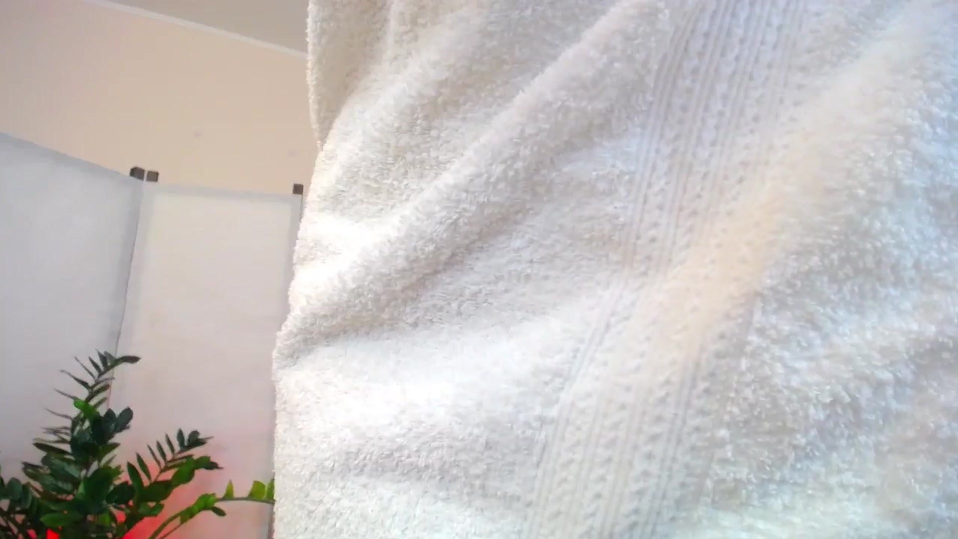 Gallery image thumbnail from AdmireMyEyes's myfreecams stream on, 11/08/2024, 02:08 image 10 of 20