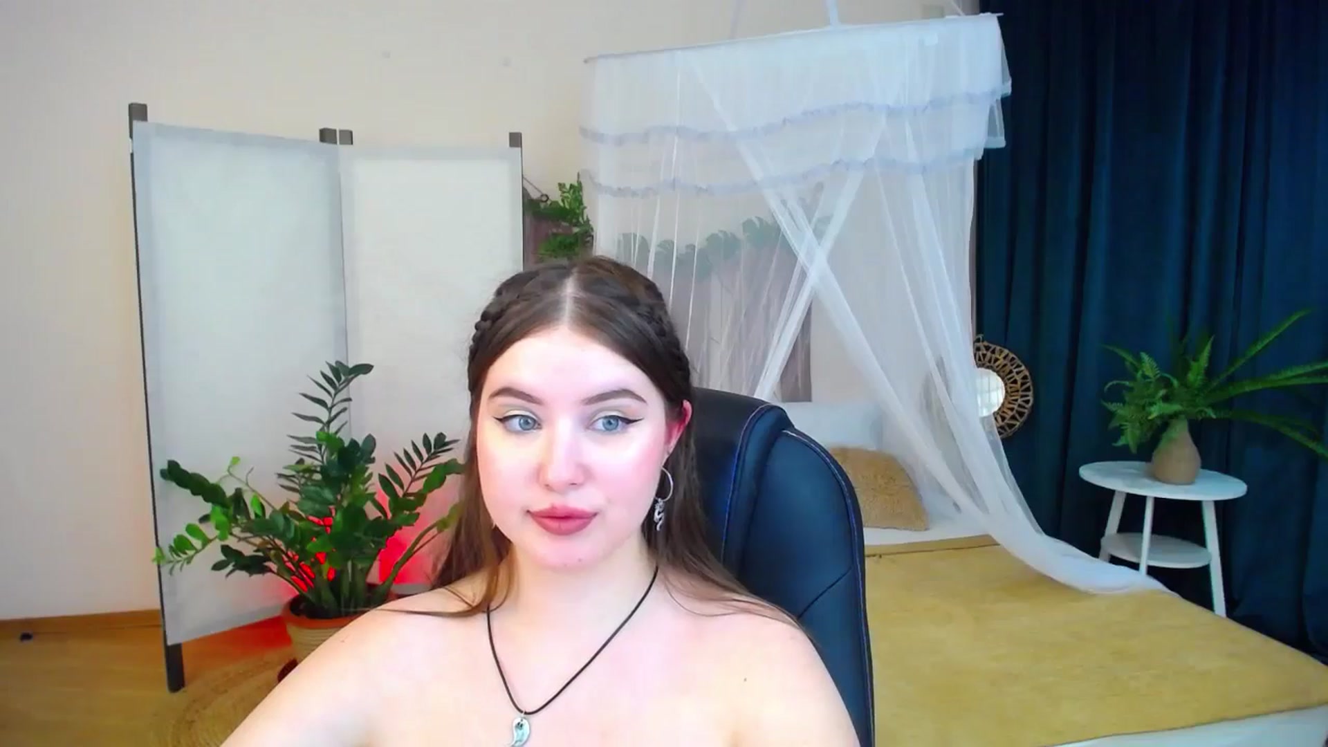 Gallery image thumbnail from AdmireMyEyes's myfreecams stream on, 11/08/2024, 02:08 image 3 of 20