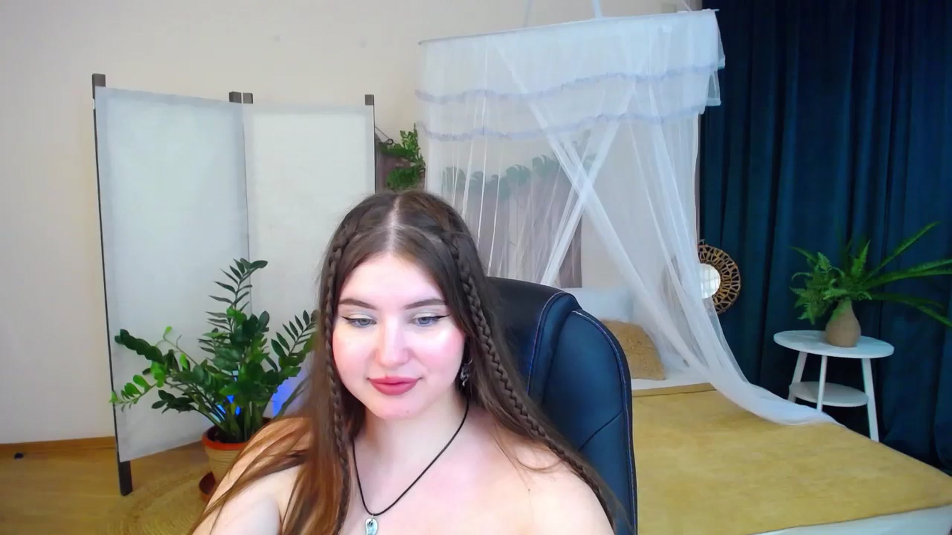 Gallery image thumbnail from AdmireMyEyes's myfreecams stream on, 11/08/2024, 02:08 image 8 of 20