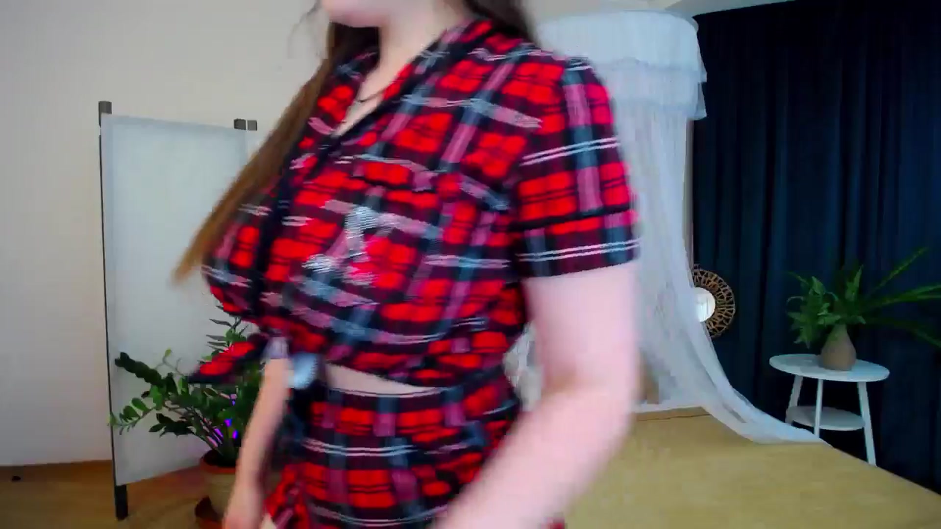 Gallery image thumbnail from AdmireMyEyes's myfreecams stream on, 11/08/2024, 21:34 image 19 of 20