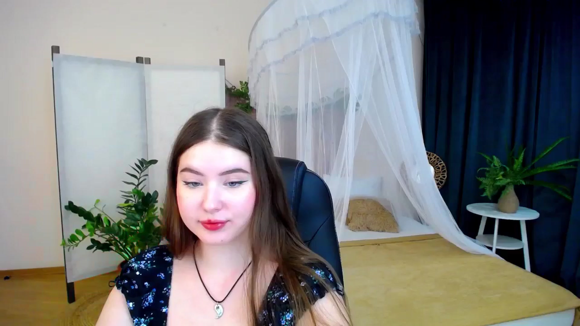Gallery image thumbnail from AdmireMyEyes's myfreecams stream on, 11/09/2024, 23:43 image 15 of 20
